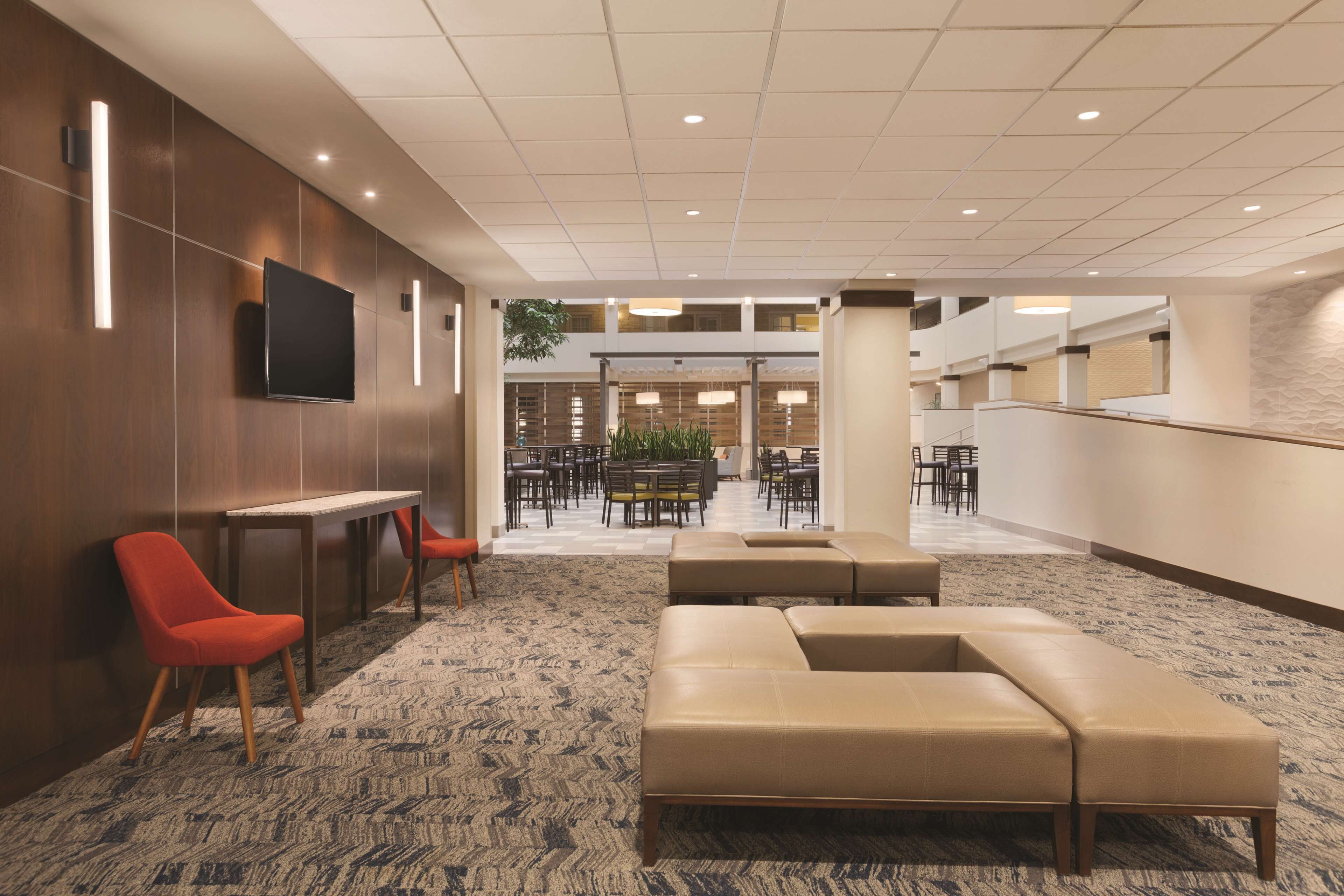 Embassy Suites Bloomington Embassy Suites Bloomington