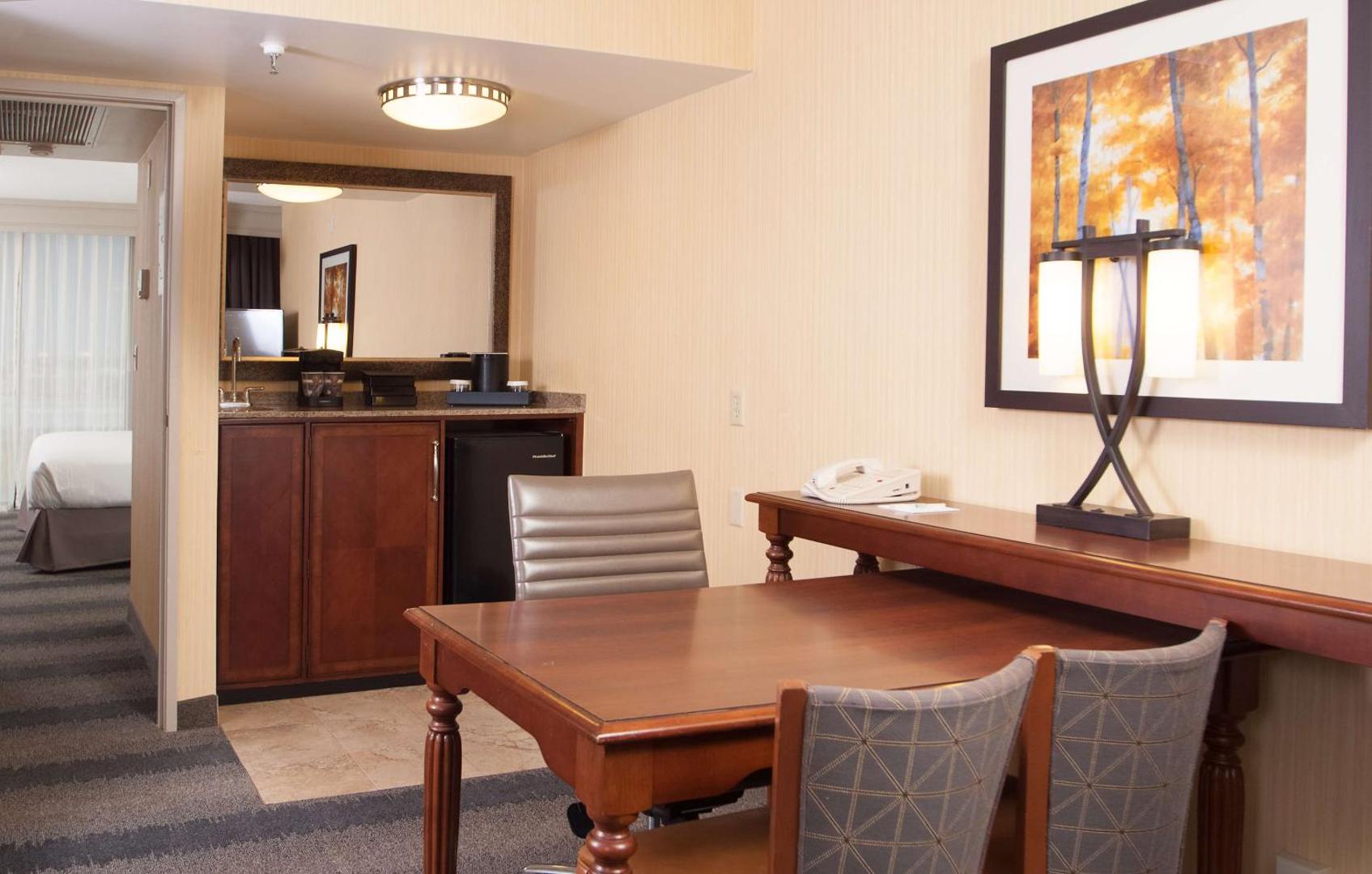 Embassy Suites Bloomington Embassy Suites Bloomington
