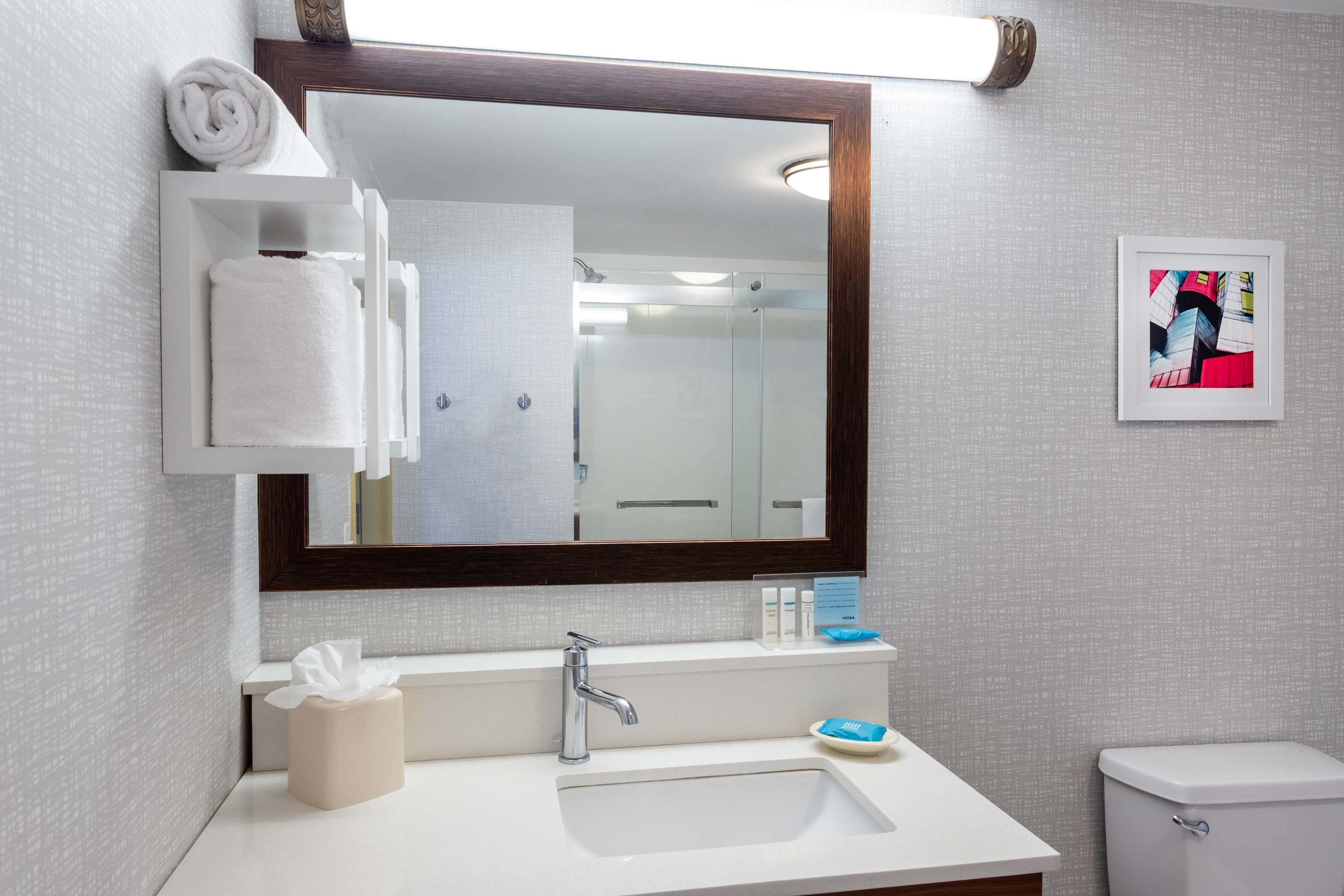 Hampton Inn & Suites Minneapolis St. Paul Airport-Mall of America Hampton Inn & Suites Minneapolis St. Paul Airport-Mall of America