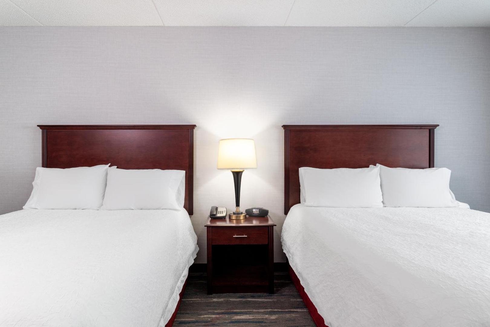 Hampton Inn & Suites Minneapolis St. Paul Airport-Mall of America Hampton Inn & Suites Minneapolis St. Paul Airport-Mall of America