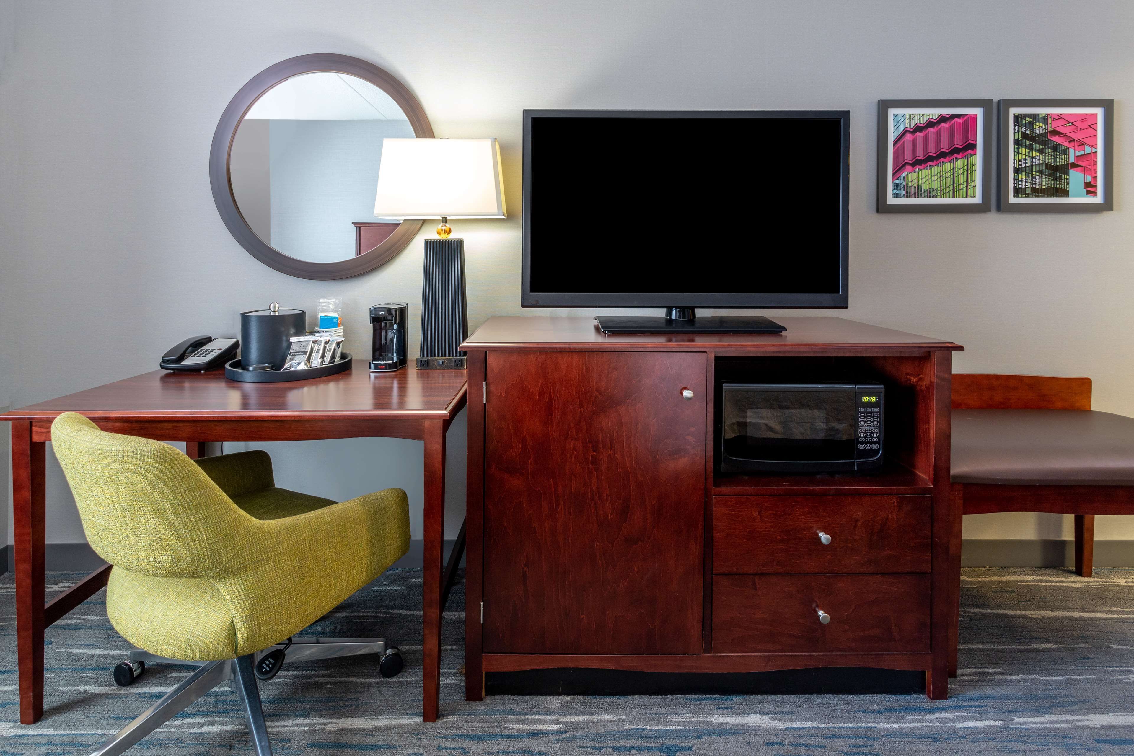 Hampton Inn & Suites Minneapolis St. Paul Airport-Mall of America Hampton Inn & Suites Minneapolis St. Paul Airport-Mall of America