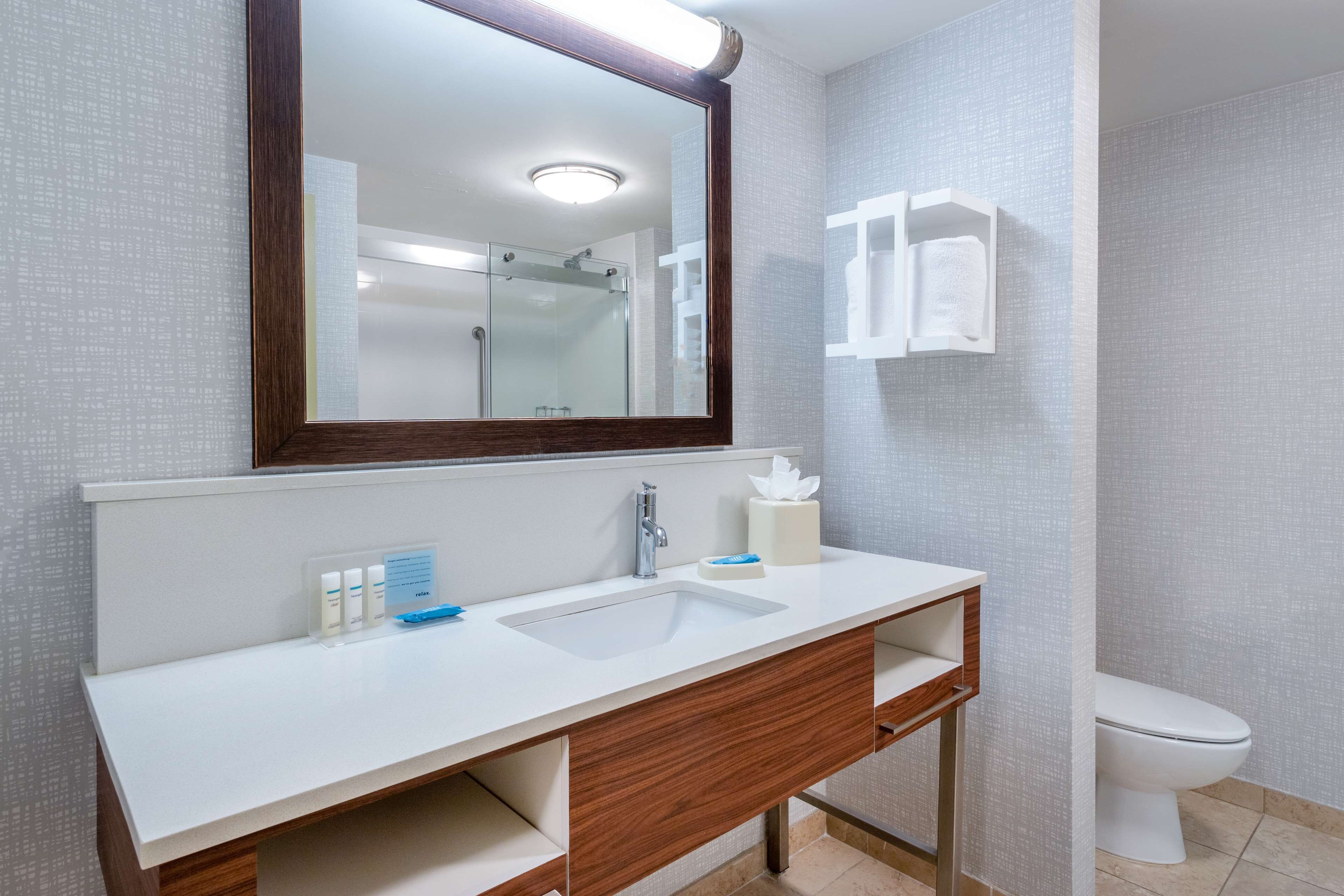 Hampton Inn & Suites Minneapolis St. Paul Airport-Mall of America Hampton Inn & Suites Minneapolis St. Paul Airport-Mall of America
