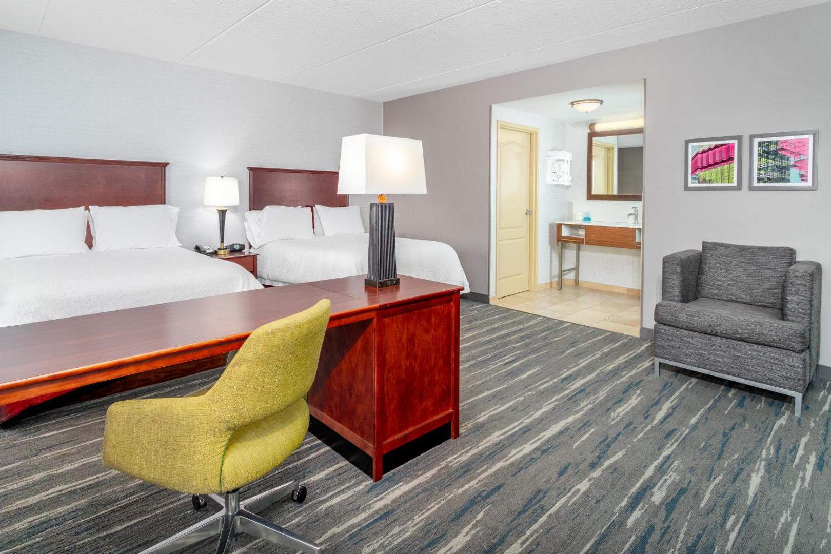 Hampton Inn & Suites Minneapolis St. Paul Airport-Mall of America Hampton Inn & Suites Minneapolis St. Paul Airport-Mall of America