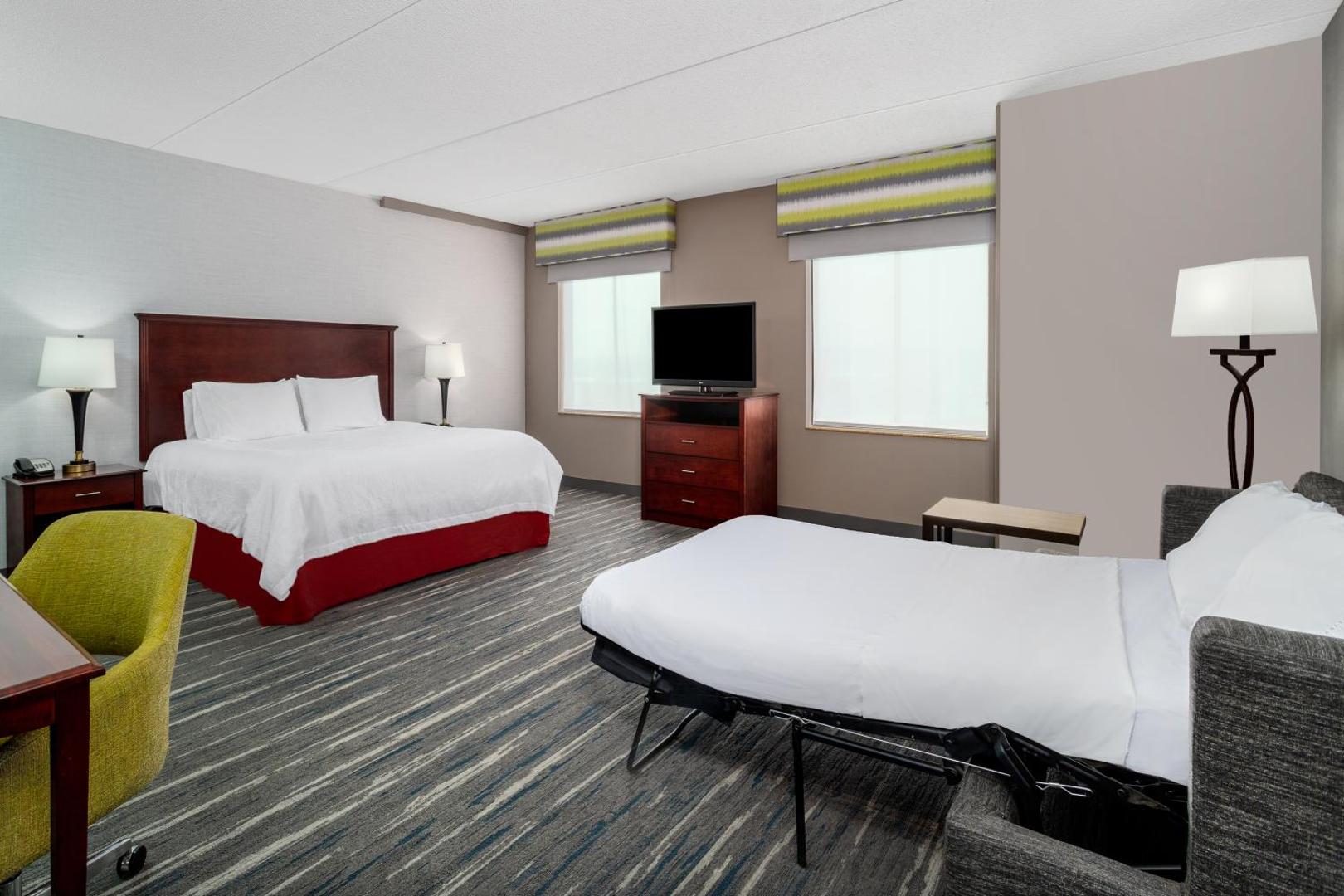 Hampton Inn & Suites Minneapolis St. Paul Airport-Mall of America Hampton Inn & Suites Minneapolis St. Paul Airport-Mall of America