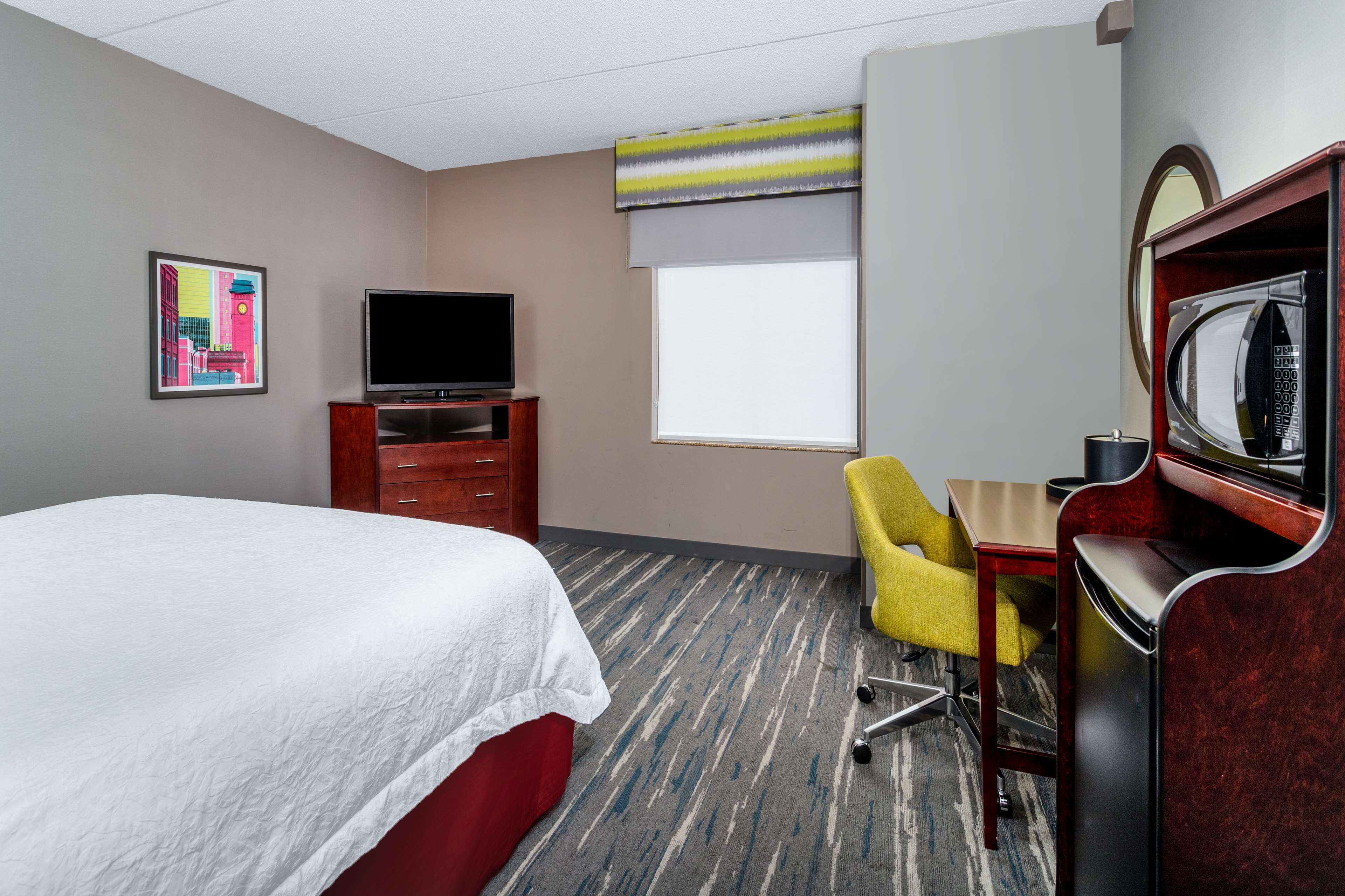 Hampton Inn & Suites Minneapolis St. Paul Airport-Mall of America Hampton Inn & Suites Minneapolis St. Paul Airport-Mall of America