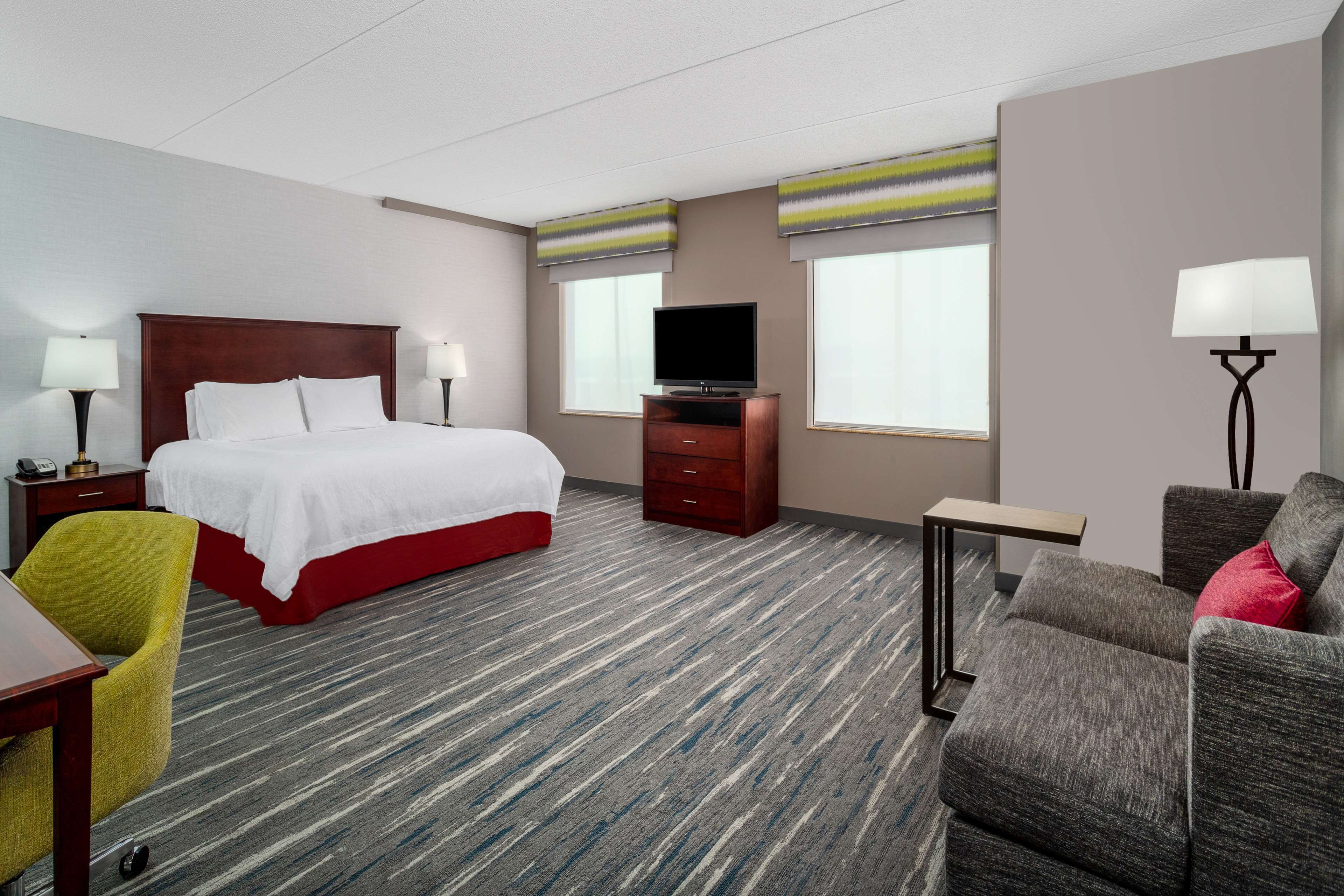 Hampton Inn & Suites Minneapolis St. Paul Airport-Mall of America Hampton Inn & Suites Minneapolis St. Paul Airport-Mall of America