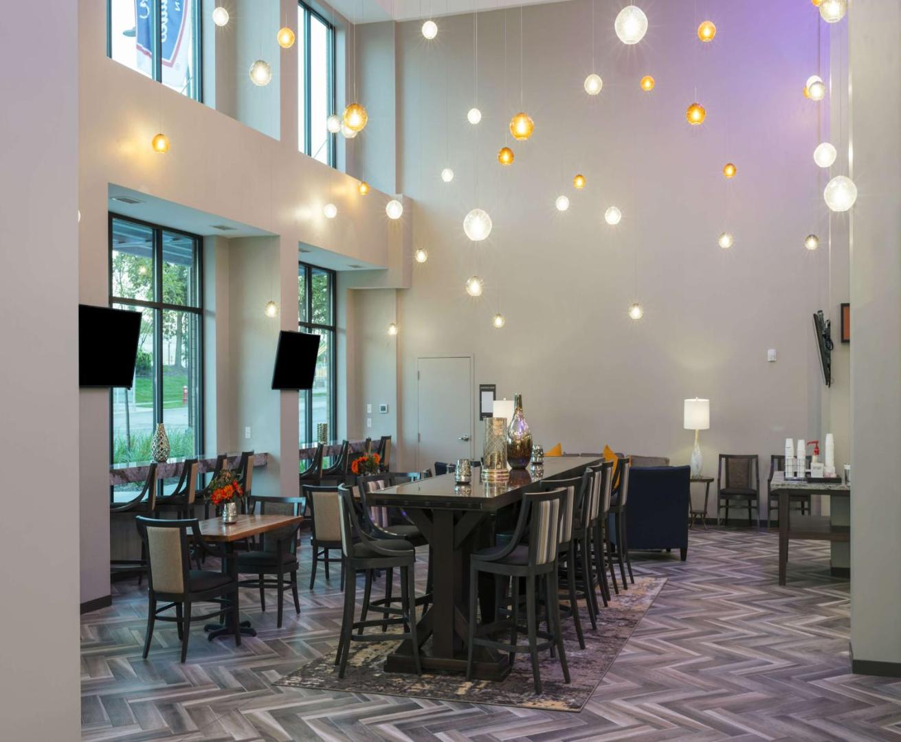 Hampton Inn & Suites Minneapolis University Area Hampton Inn & Suites Minneapolis University Area