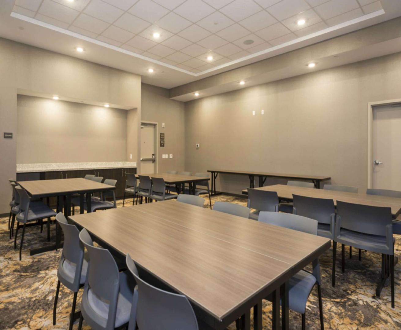 Hampton Inn & Suites Minneapolis University Area Hampton Inn & Suites Minneapolis University Area
