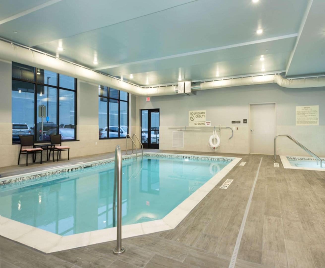 Hampton Inn & Suites Minneapolis University Area Hampton Inn & Suites Minneapolis University Area