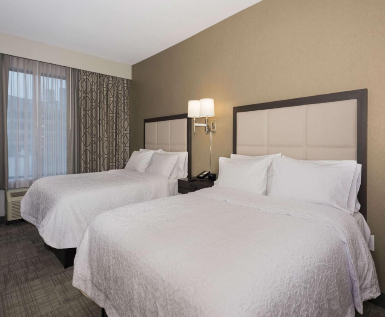 Hampton Inn & Suites Minneapolis University Area Hampton Inn & Suites Minneapolis University Area