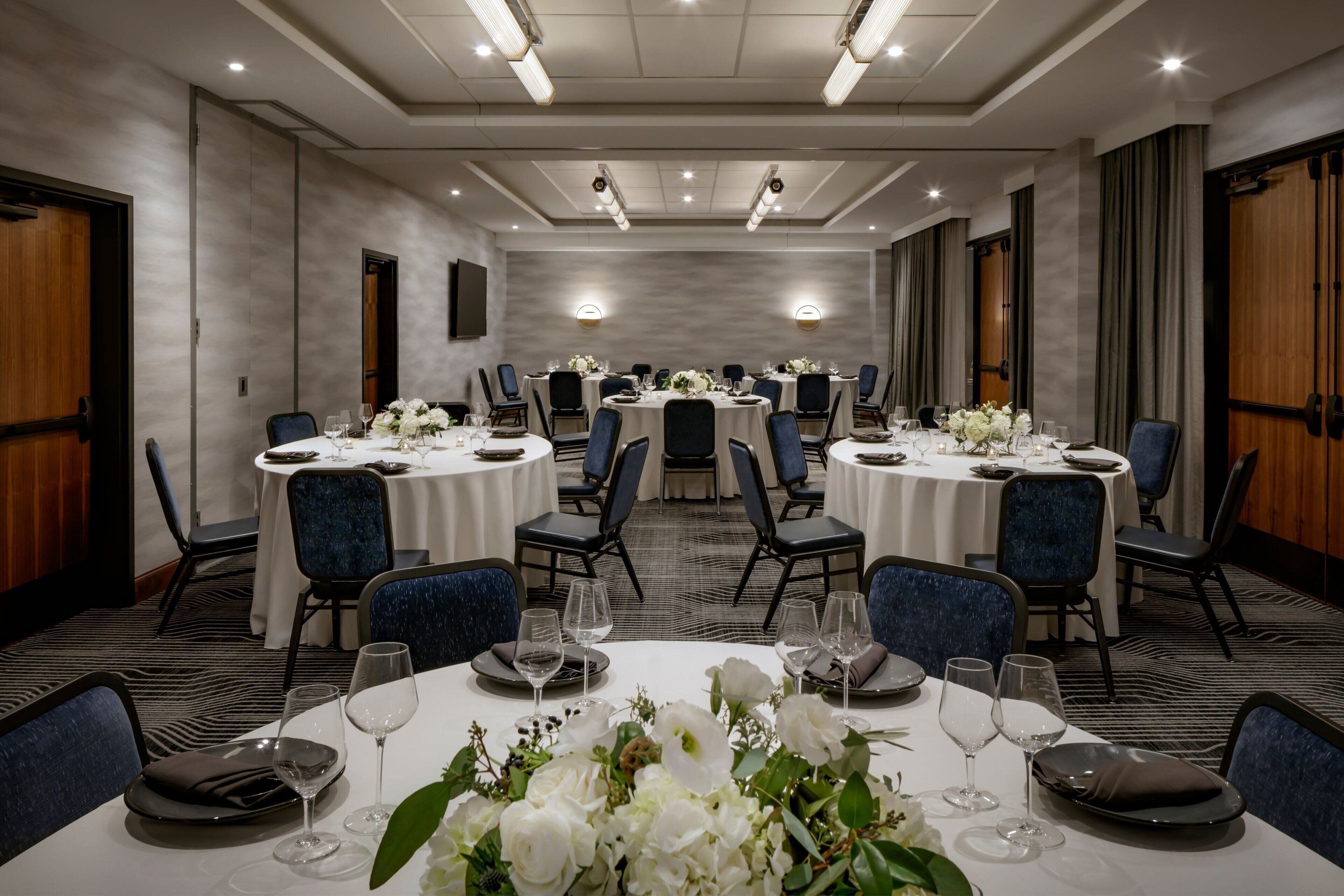 Rand Tower Hotel, Minneapolis, a Tribute Portfolio Hotel Rand Tower Hotel, Minneapolis, a Tribute Portfolio Hotel