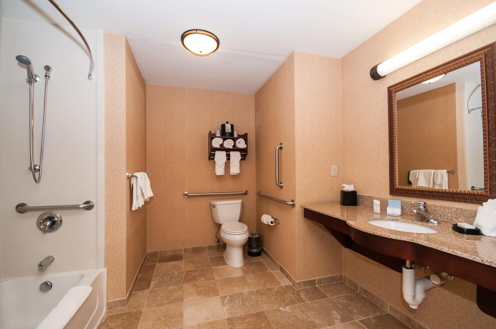 Hampton Inn & Suites Rochester-North Hampton Inn & Suites Rochester-North
