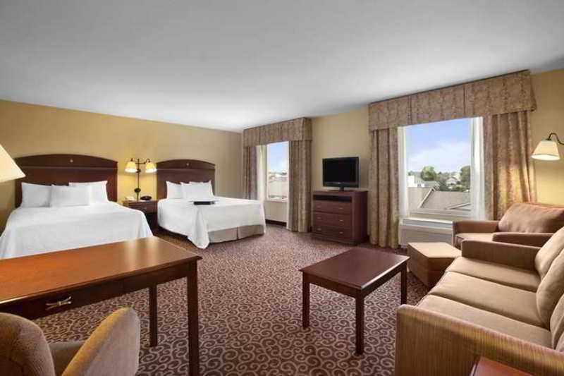 Hampton Inn & Suites Rochester-North Hampton Inn & Suites Rochester-North