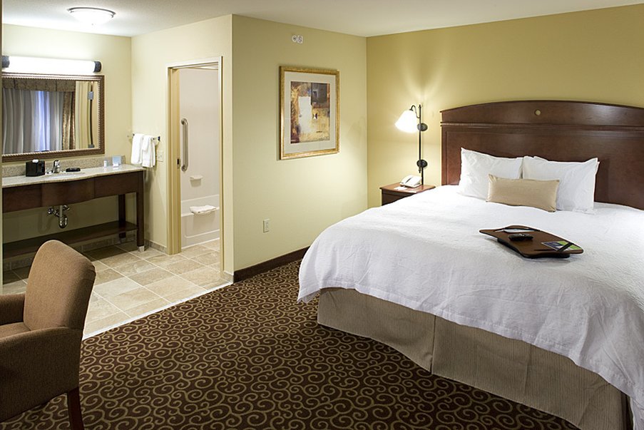 Hampton Inn & Suites Rochester-North Hampton Inn & Suites Rochester-North