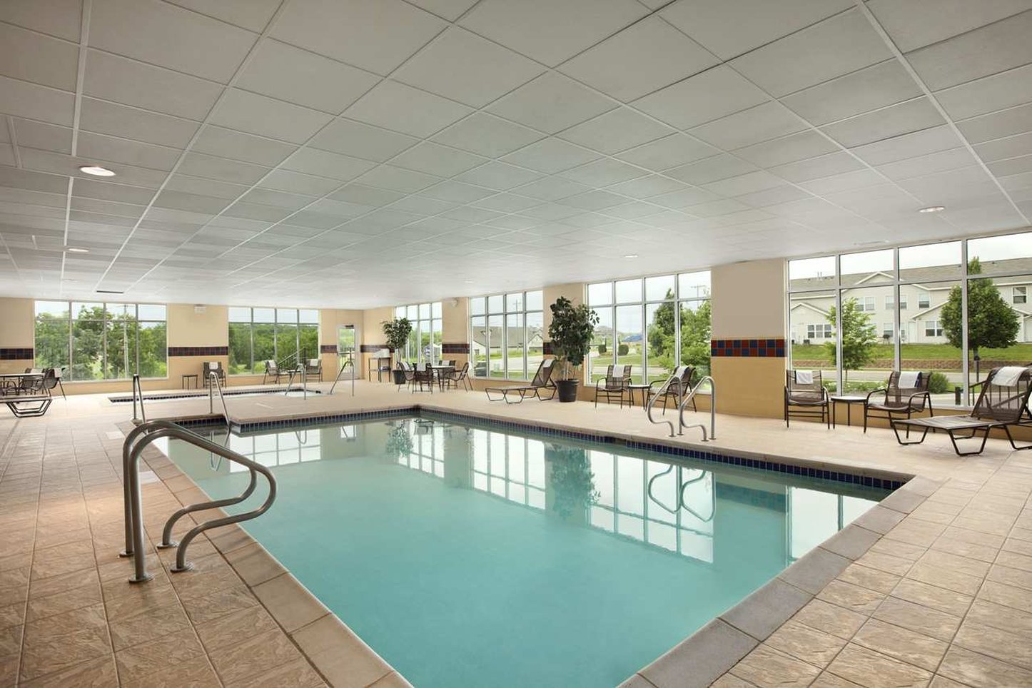 Hampton Inn & Suites Rochester-North Hampton Inn & Suites Rochester-North