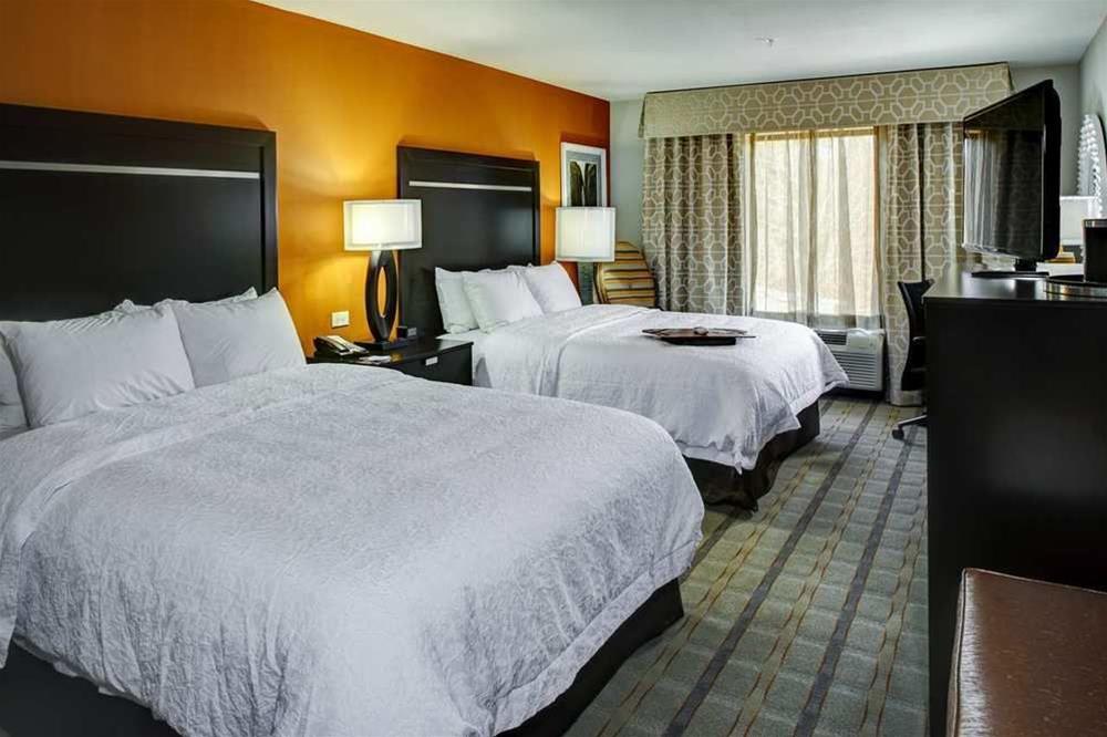 Hampton Inn & Suites Columbus Hampton Inn & Suites Columbus