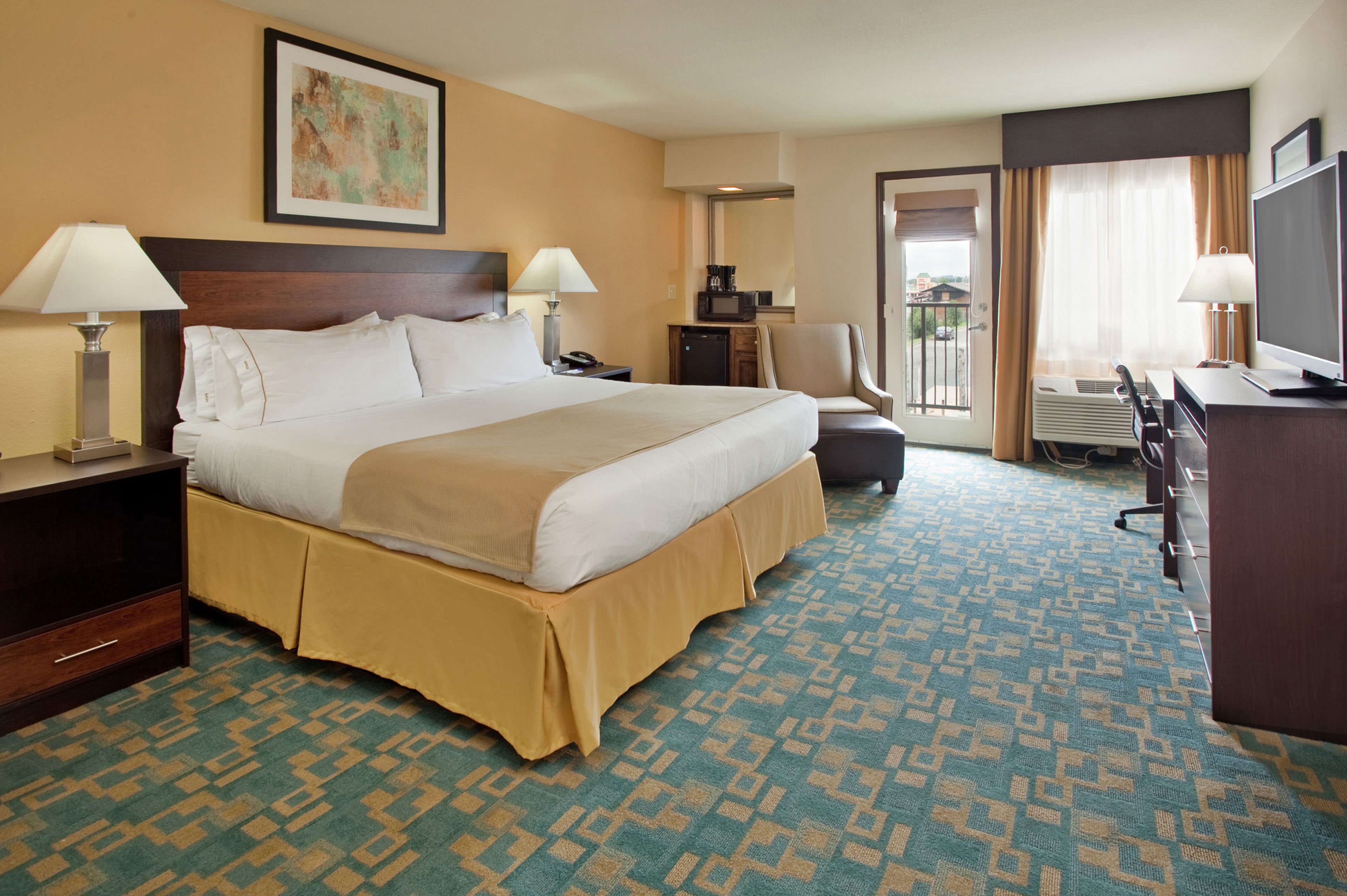 Holiday Inn Express & Suites Branson 76 Central Holiday Inn Express & Suites Branson 76 Central