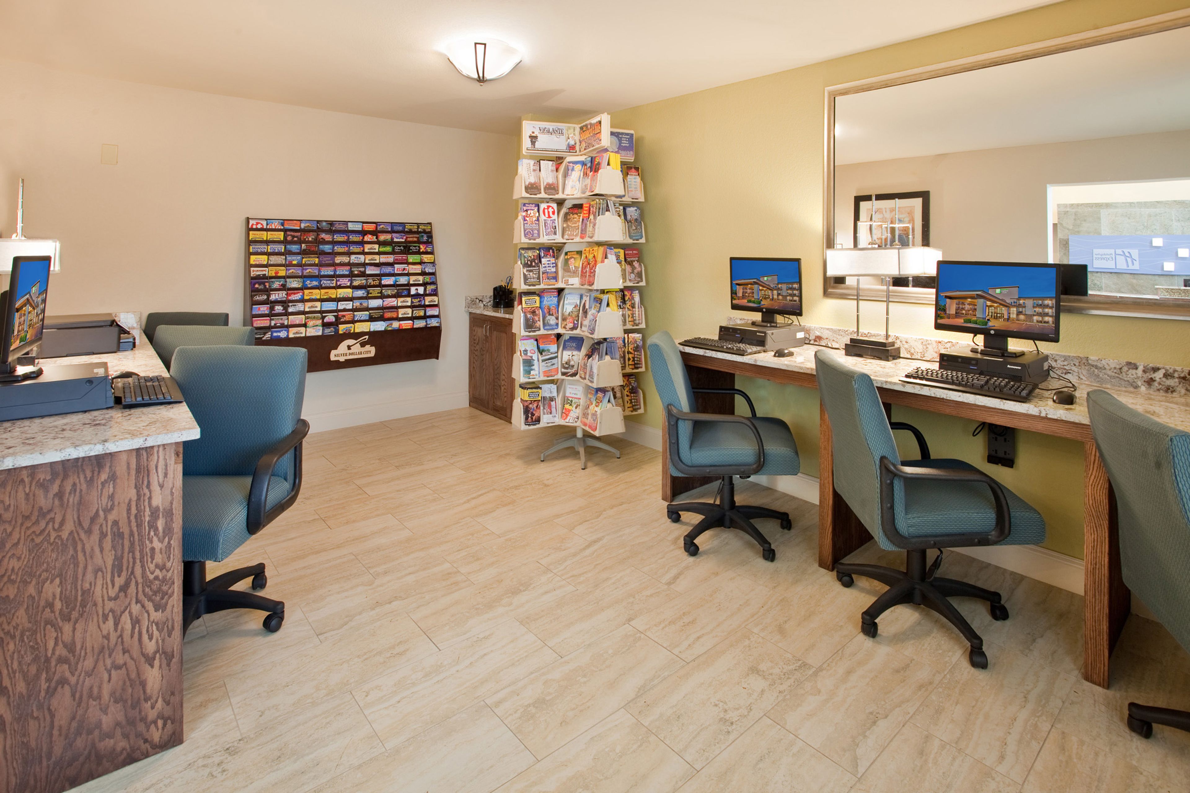 Holiday Inn Express & Suites Branson 76 Central Holiday Inn Express & Suites Branson 76 Central