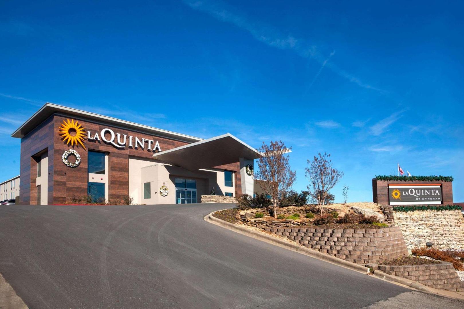 La Quinta Inn & Suites by Wyndham Branson La Quinta Inn & Suites by Wyndham Branson