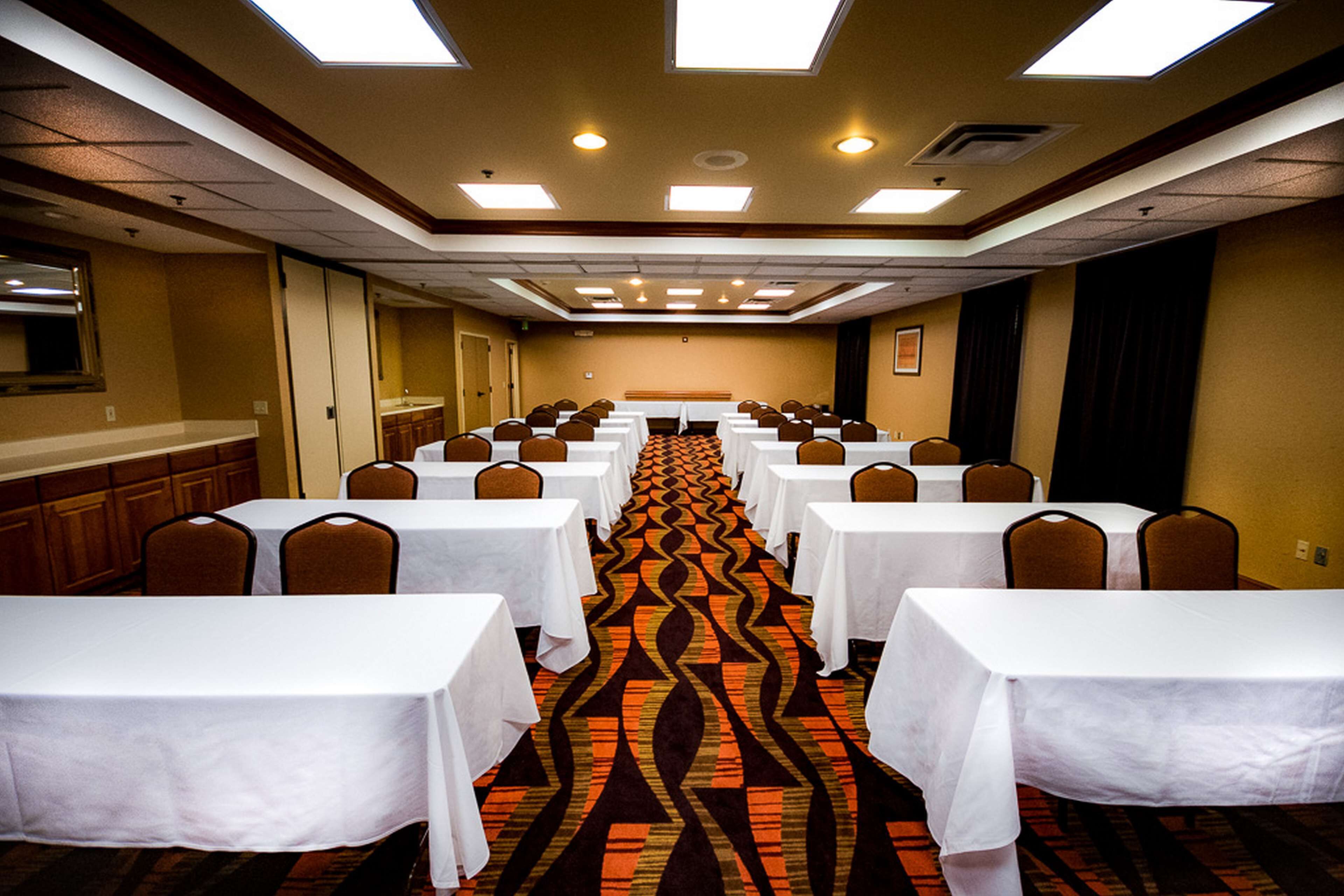Hampton Inn & Suites St. Louis/Chesterfield Hampton Inn & Suites St. Louis/Chesterfield