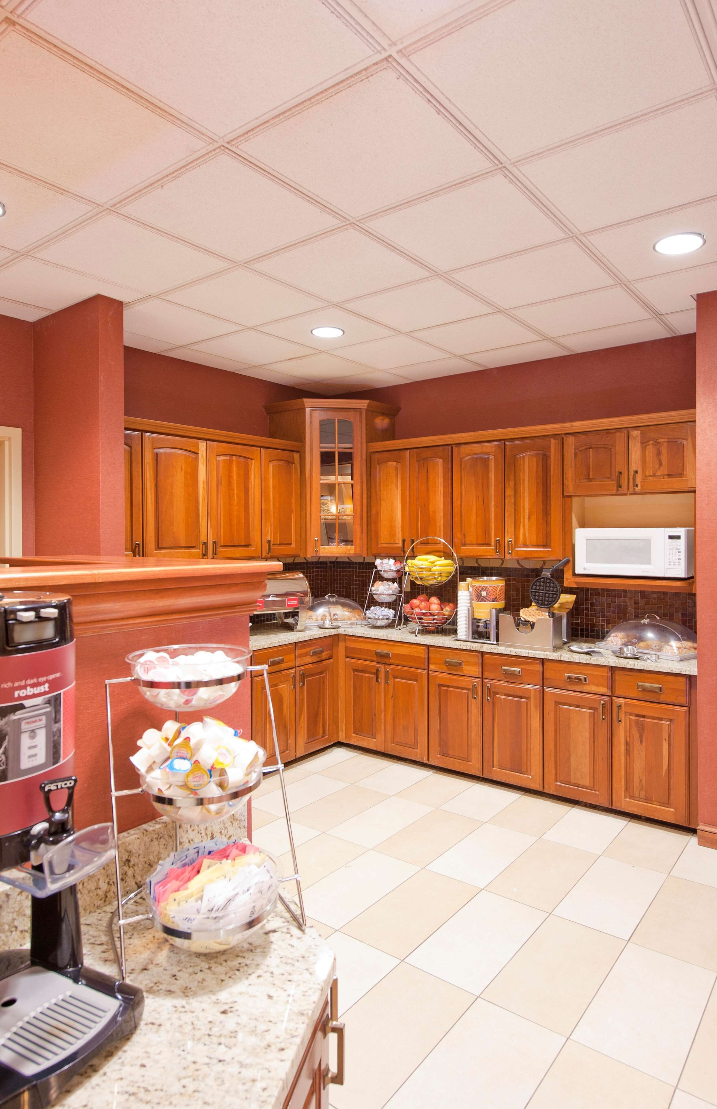 Hampton Inn & Suites St. Louis/Chesterfield Hampton Inn & Suites St. Louis/Chesterfield