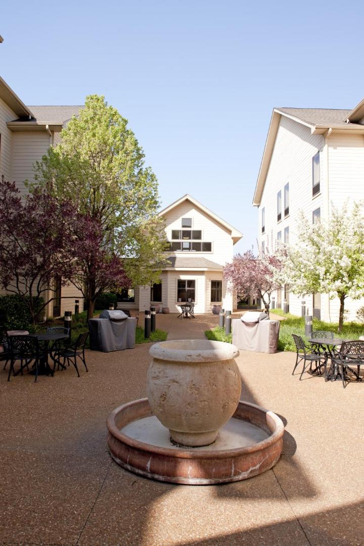 Hampton Inn & Suites St. Louis/Chesterfield Hampton Inn & Suites St. Louis/Chesterfield