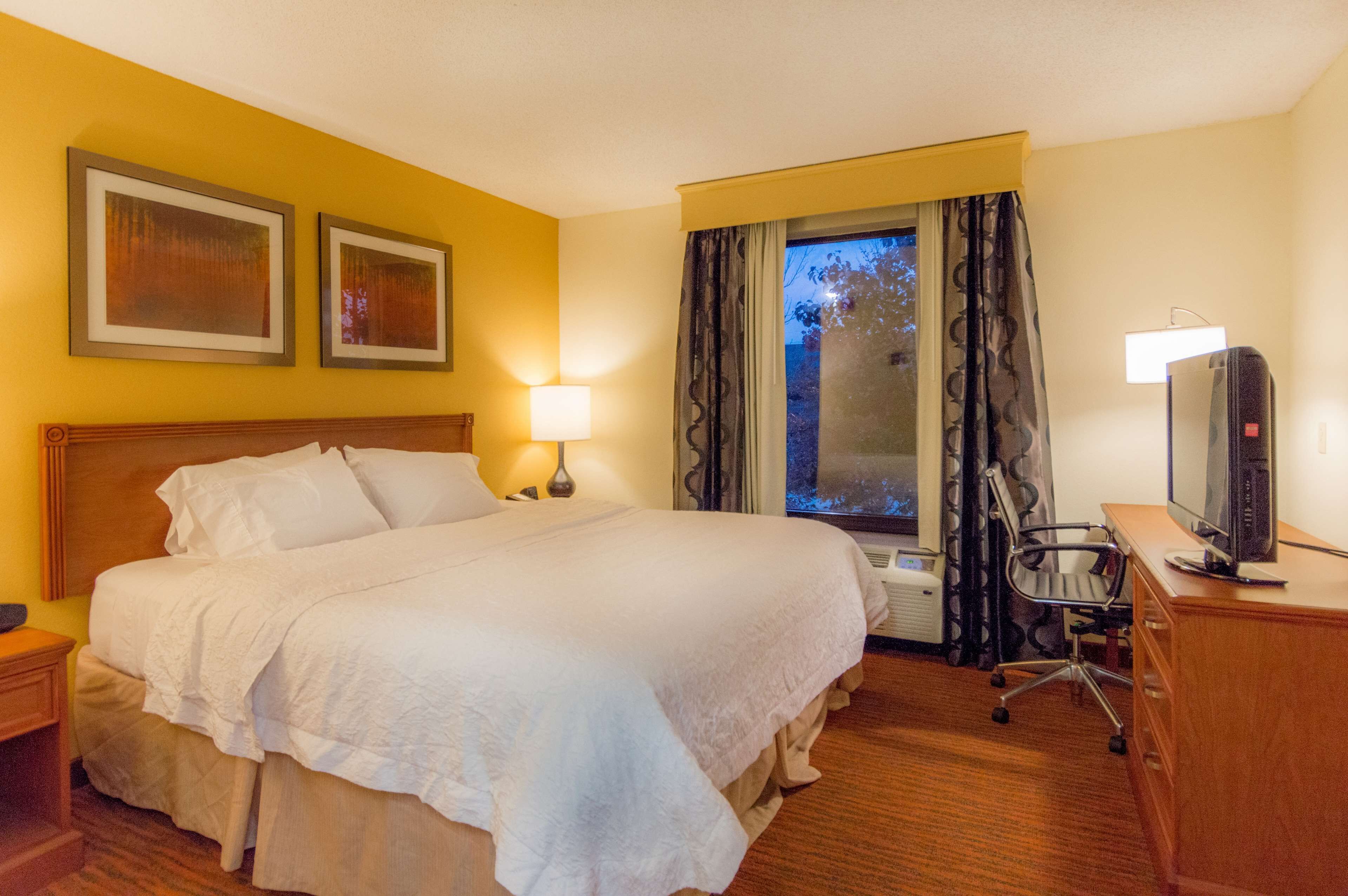 Hampton Inn & Suites St. Louis/Chesterfield Hampton Inn & Suites St. Louis/Chesterfield