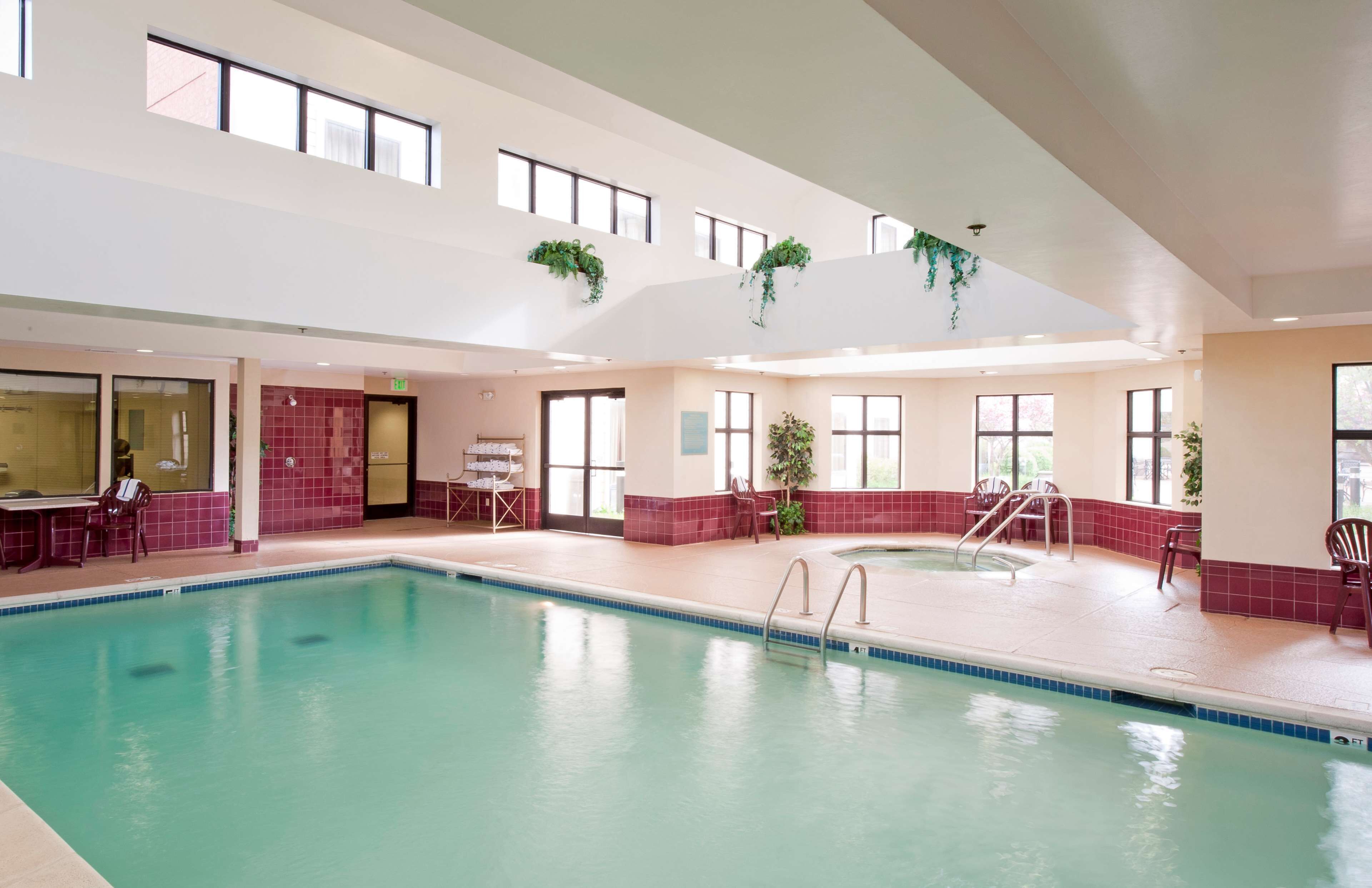 Hampton Inn & Suites St. Louis/Chesterfield Hampton Inn & Suites St. Louis/Chesterfield