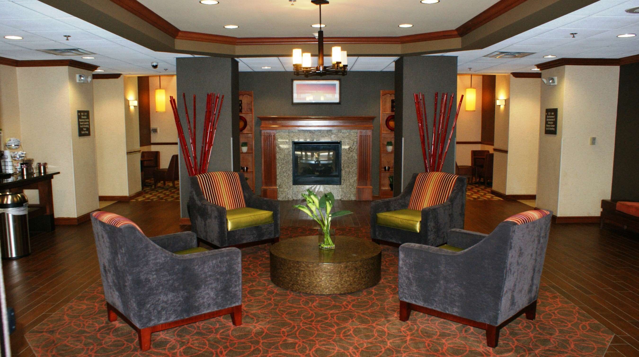 Hampton Inn & Suites St. Louis/Chesterfield Hampton Inn & Suites St. Louis/Chesterfield