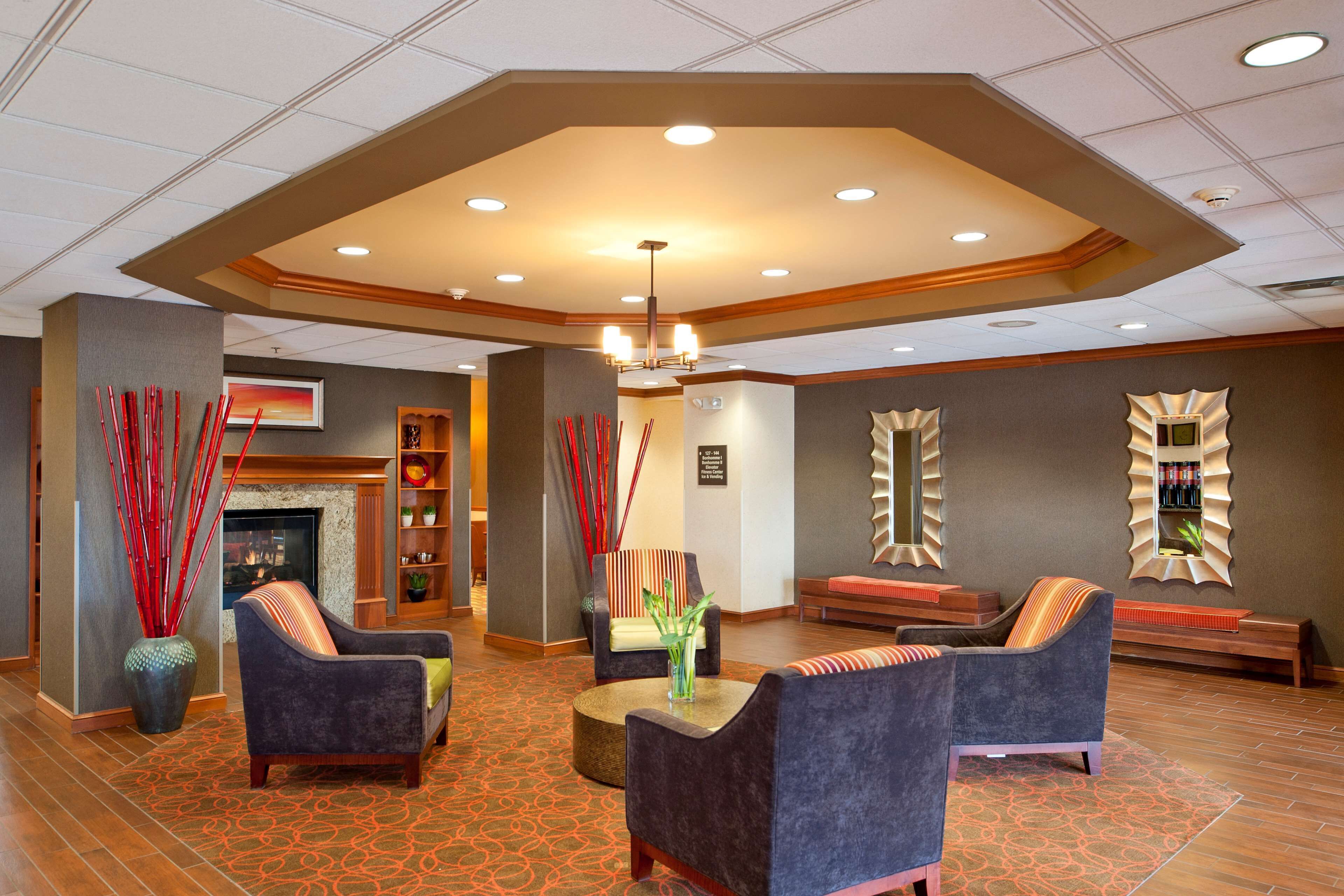 Hampton Inn & Suites St. Louis/Chesterfield Hampton Inn & Suites St. Louis/Chesterfield