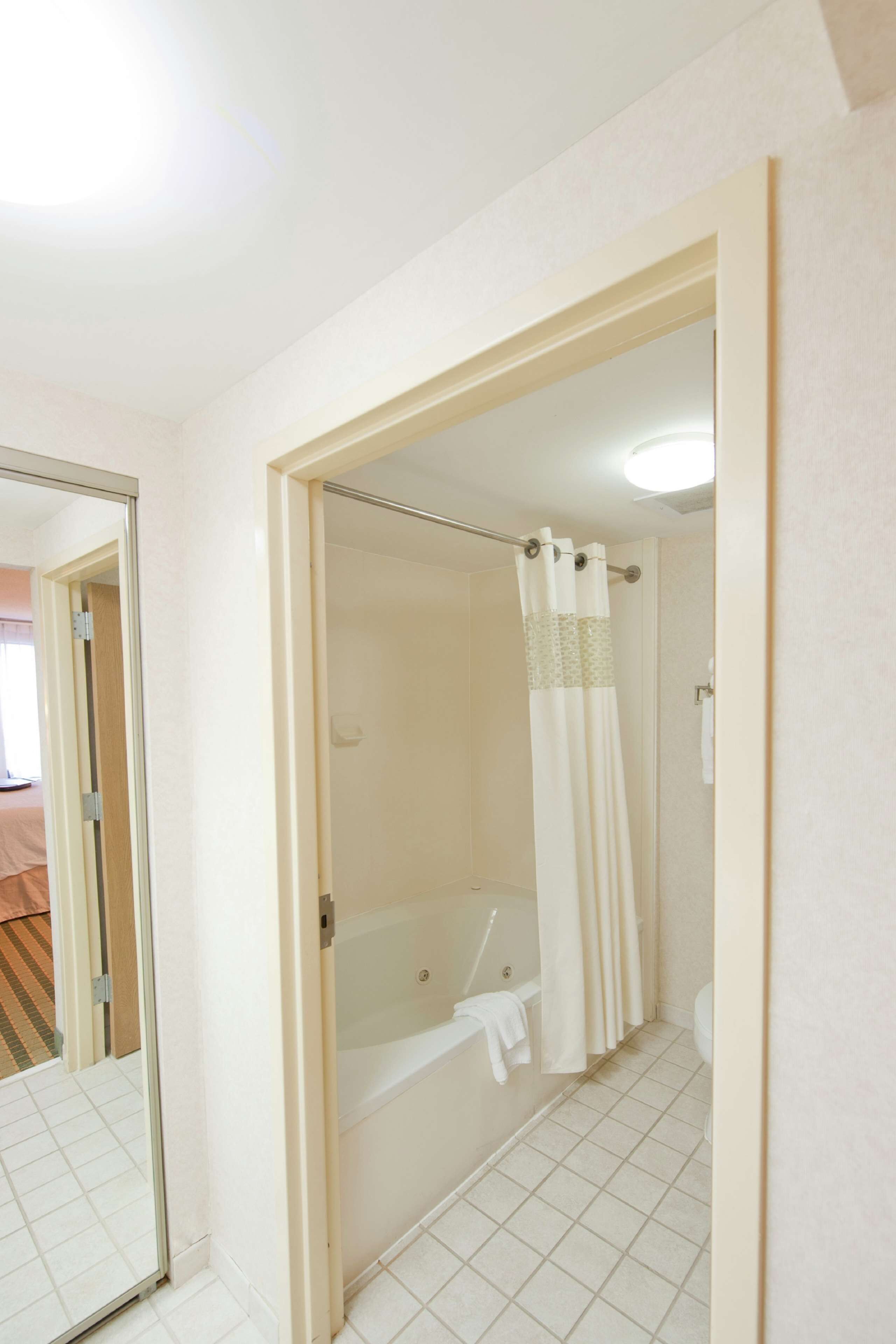 Hampton Inn & Suites St. Louis/Chesterfield Hampton Inn & Suites St. Louis/Chesterfield