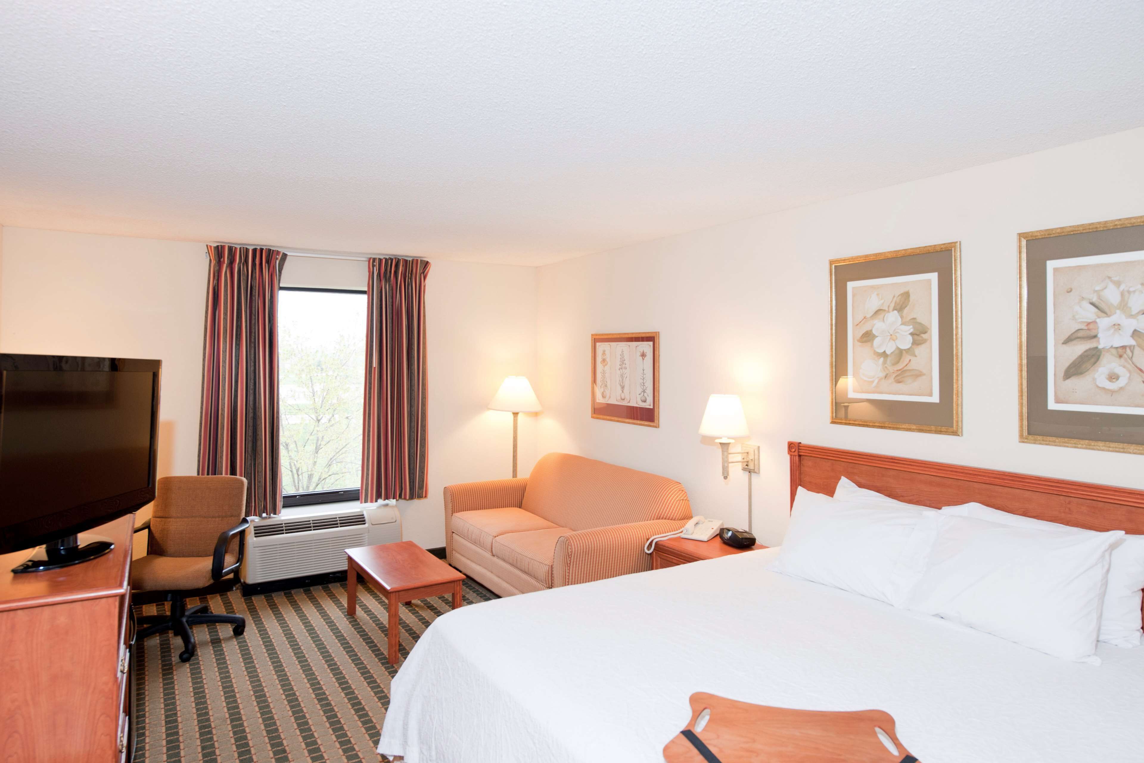 Hampton Inn & Suites St. Louis/Chesterfield Hampton Inn & Suites St. Louis/Chesterfield