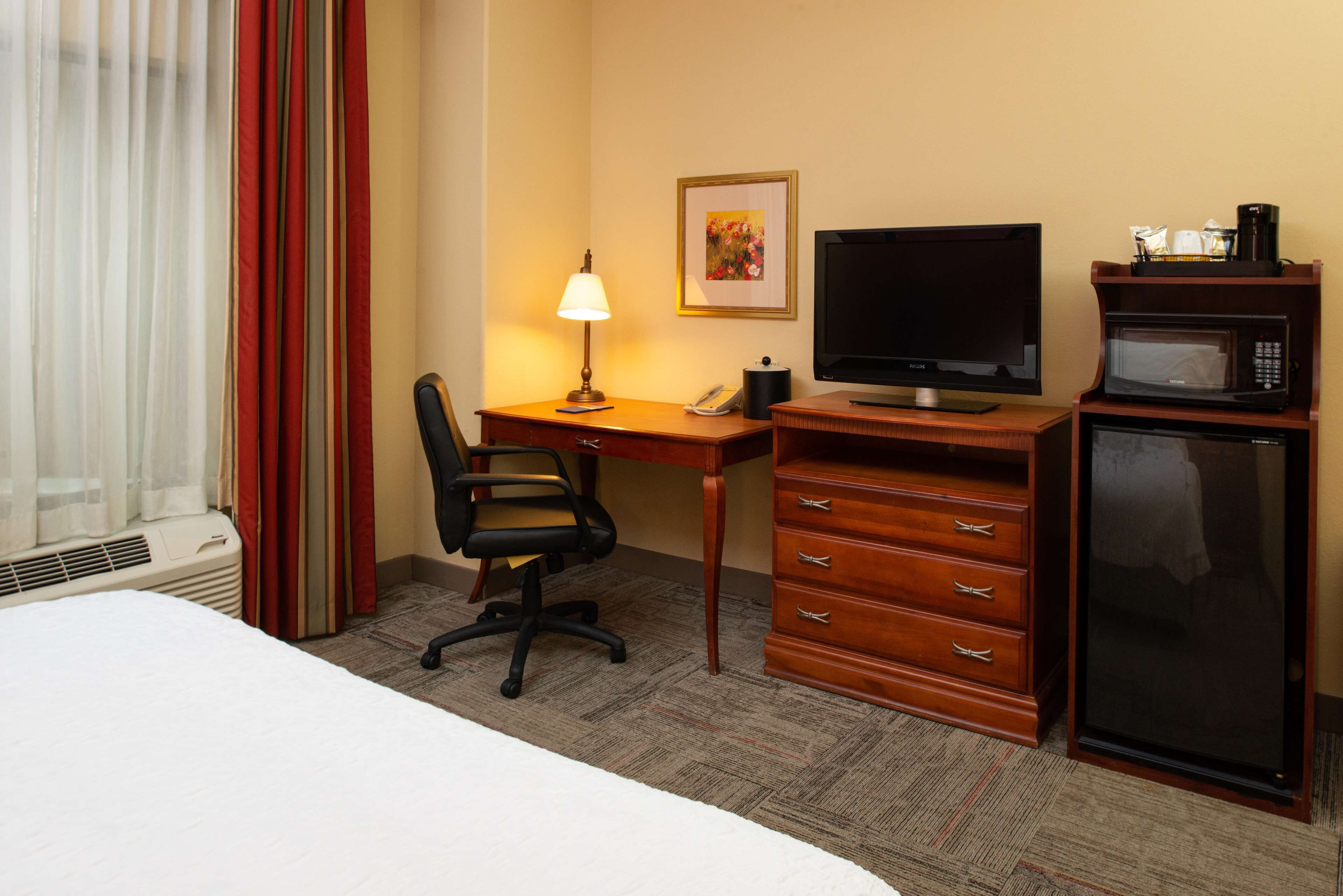 Hampton Inn Kansas City-Near Worlds of Fun Hampton Inn Kansas City-Near Worlds of Fun