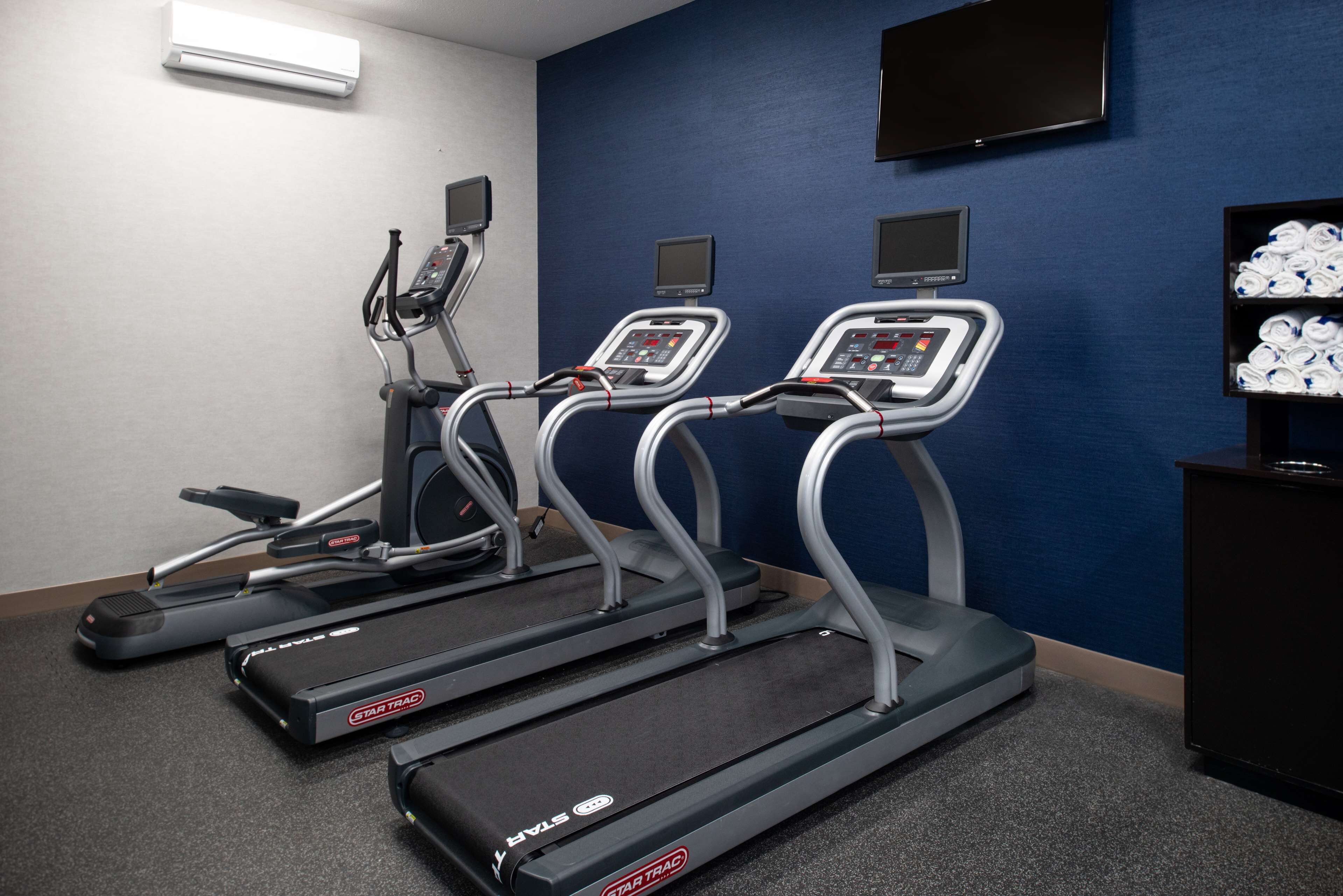 Hampton Inn Kansas City-Near Worlds of Fun Hampton Inn Kansas City-Near Worlds of Fun