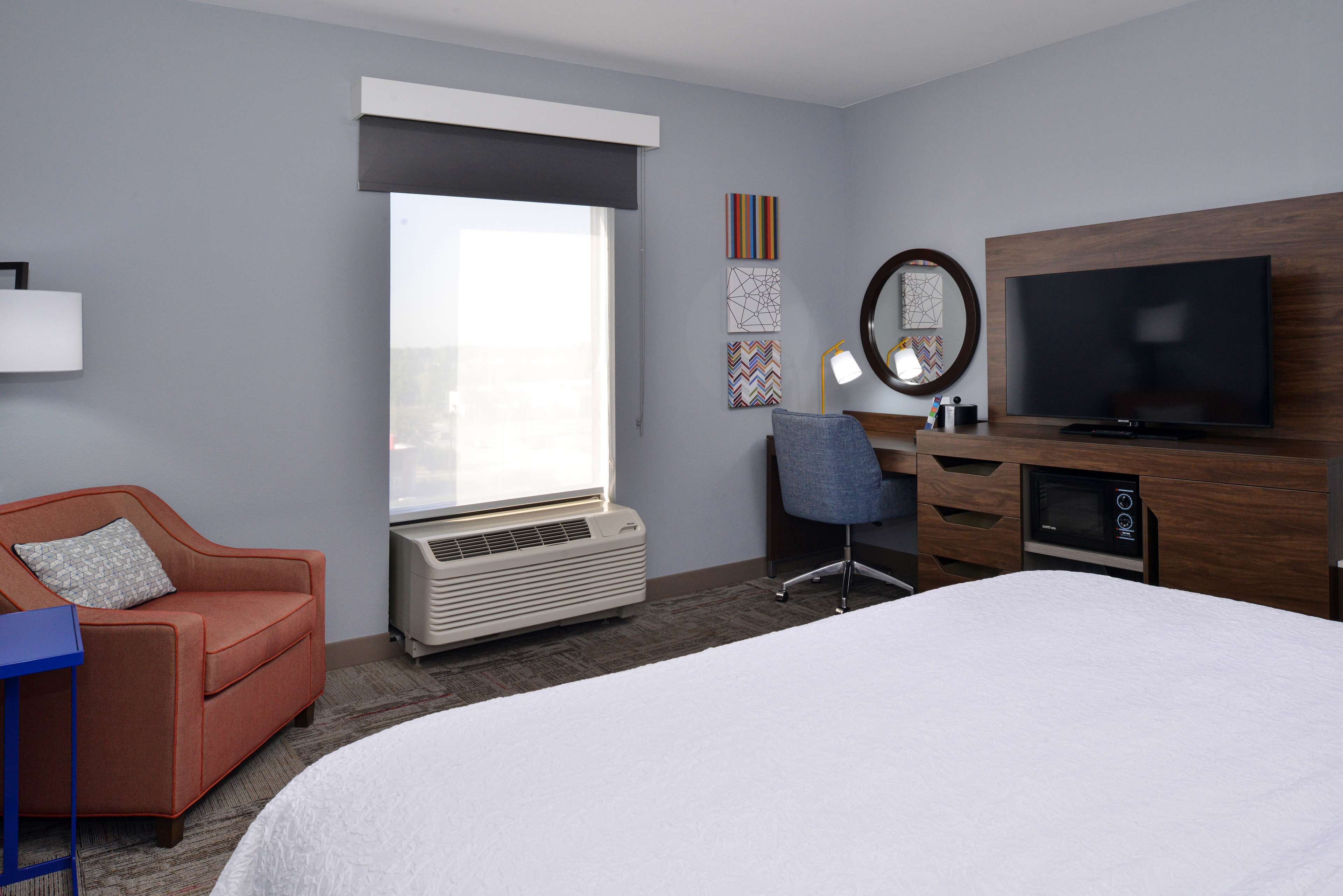 Hampton Inn Kansas City-Near Worlds of Fun Hampton Inn Kansas City-Near Worlds of Fun