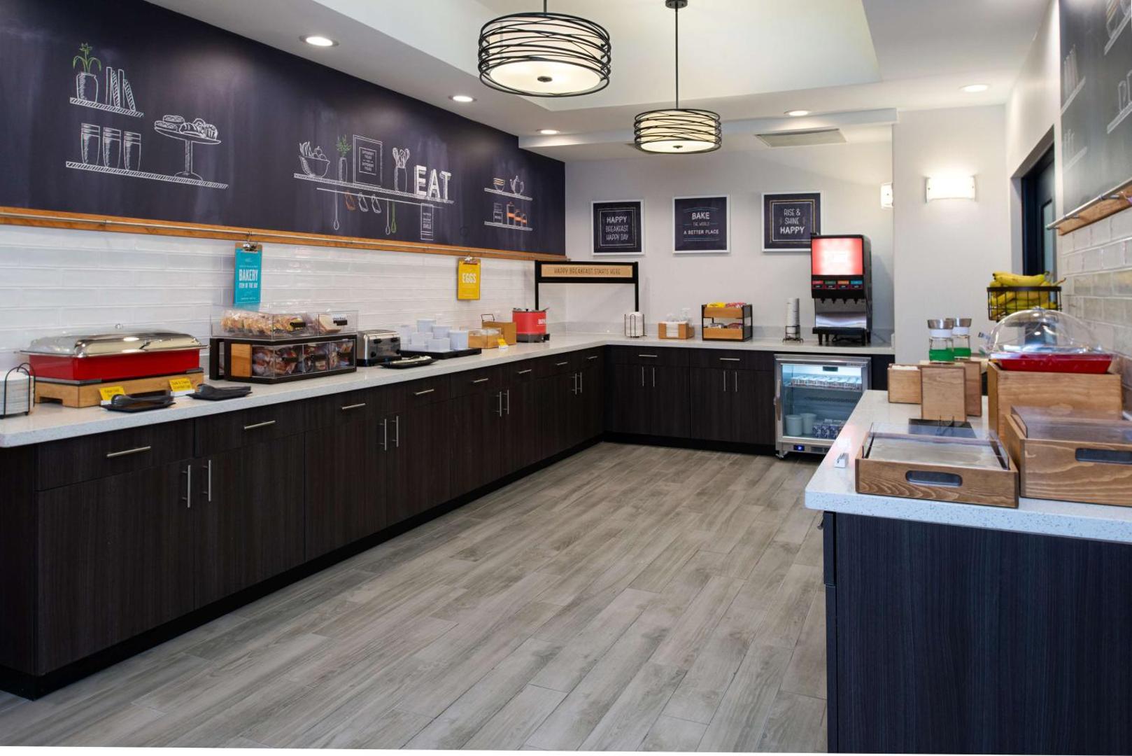 Hampton Inn Kansas City-Near Worlds of Fun Hampton Inn Kansas City-Near Worlds of Fun