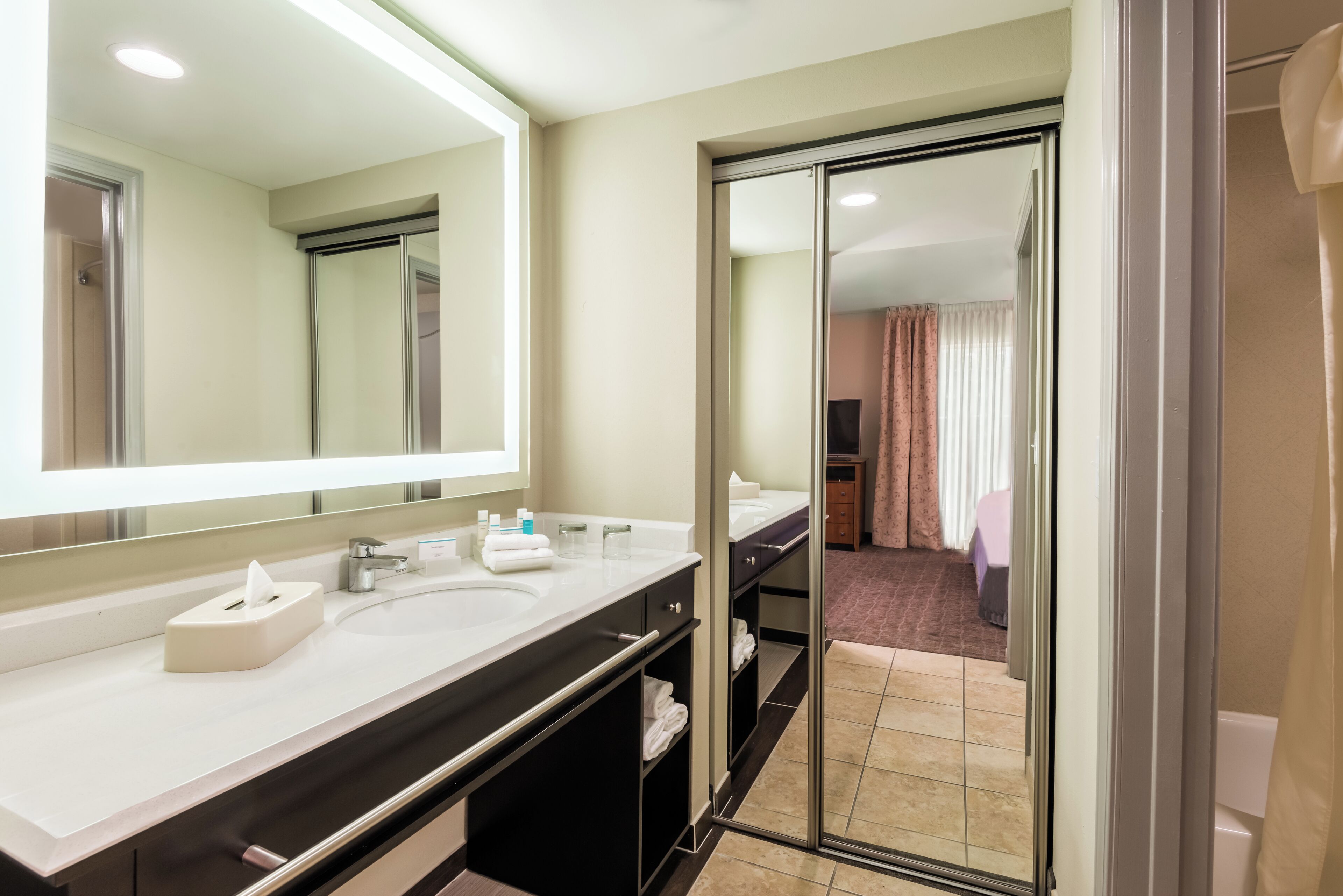 Larkspur Landing Extended Stay Suites St Louis Riverport Airport West