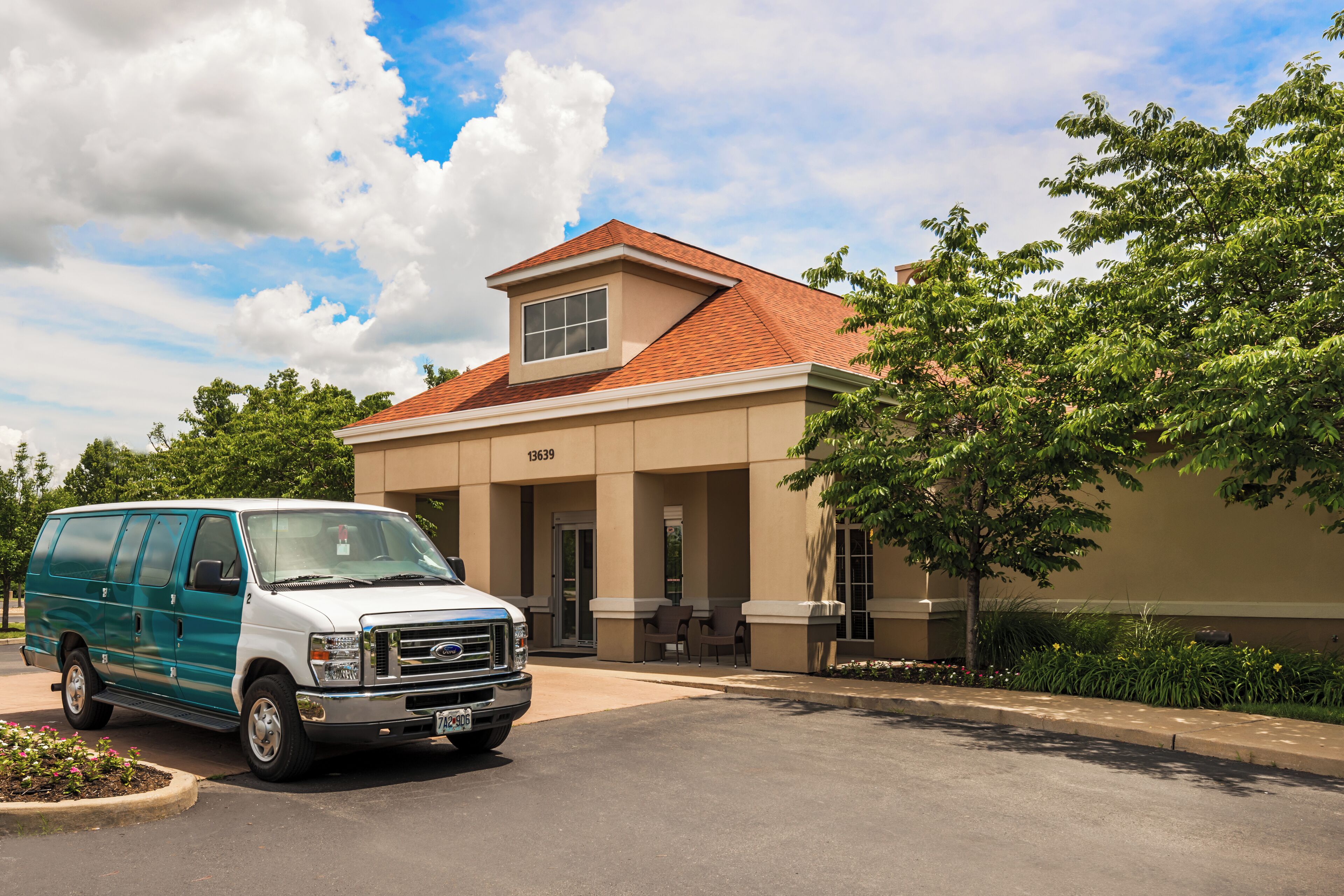 Larkspur Landing Extended Stay Suites St Louis Riverport Airport West