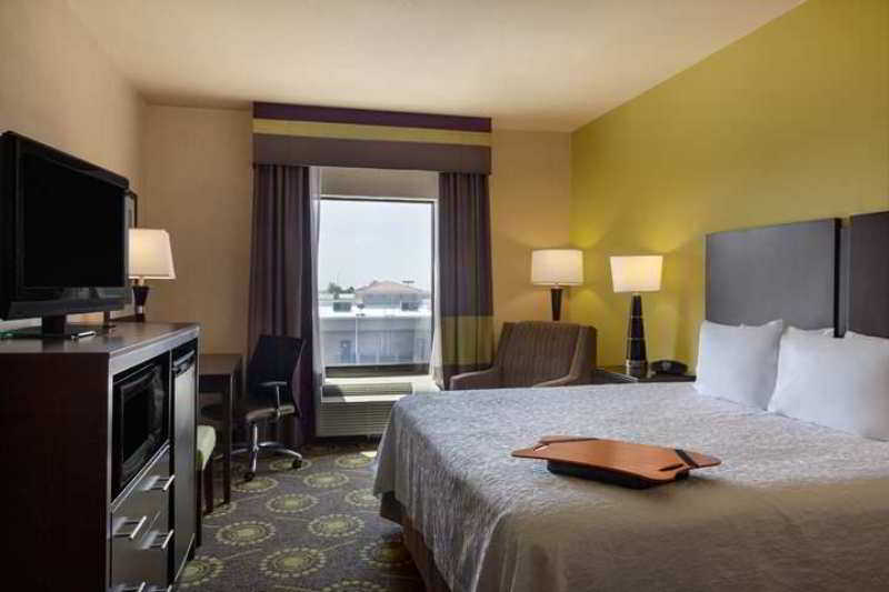 Hampton Inn St. Robert/Ft. Leonard Wood Hampton Inn St. Robert/Ft. Leonard Wood