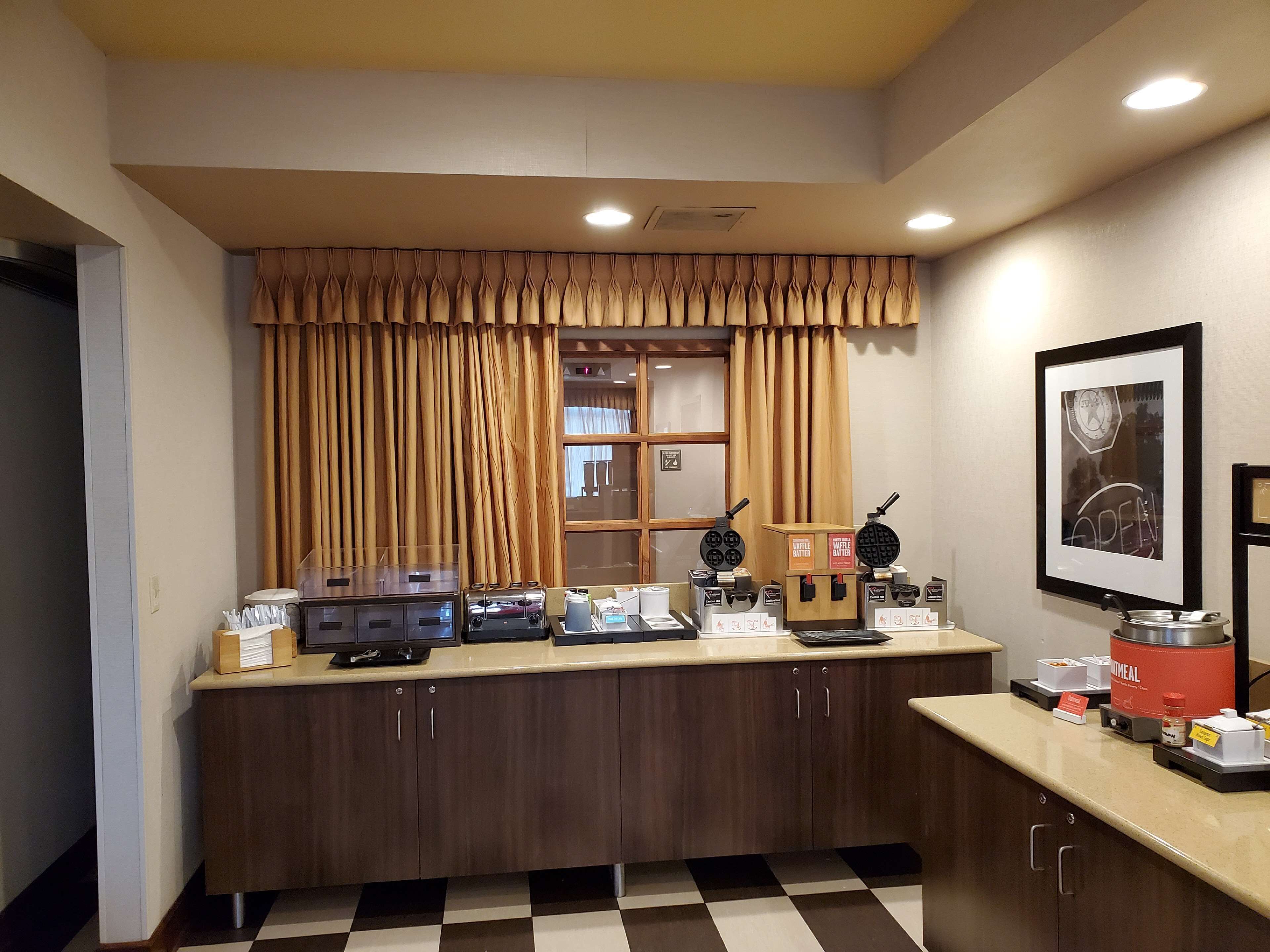 Hampton Inn Butte Hampton Inn Butte