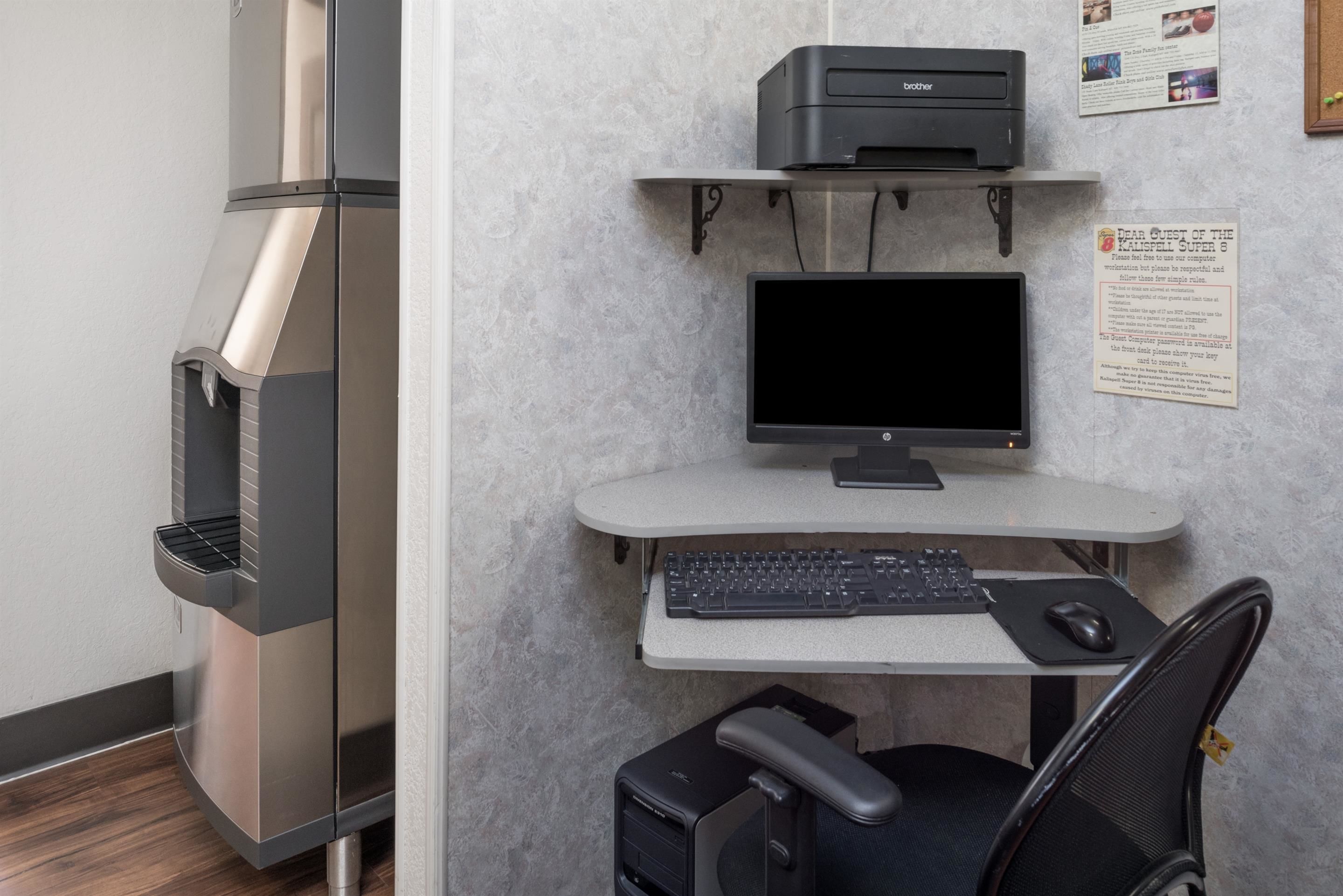 Super 8 by Wyndham Kalispell Glacier National Park Super 8 by Wyndham Kalispell Glacier National Park