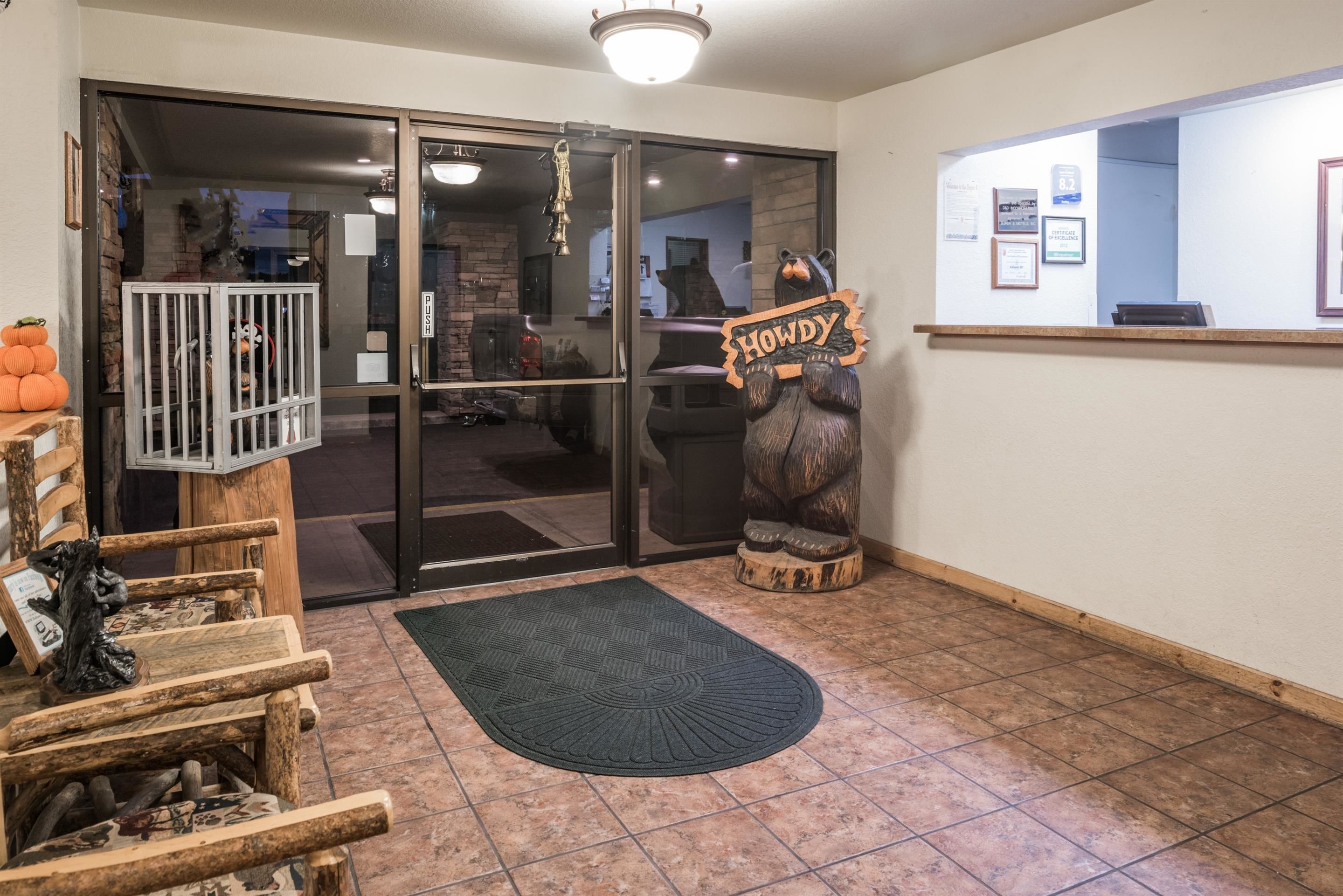 Super 8 by Wyndham Kalispell Glacier National Park Super 8 by Wyndham Kalispell Glacier National Park