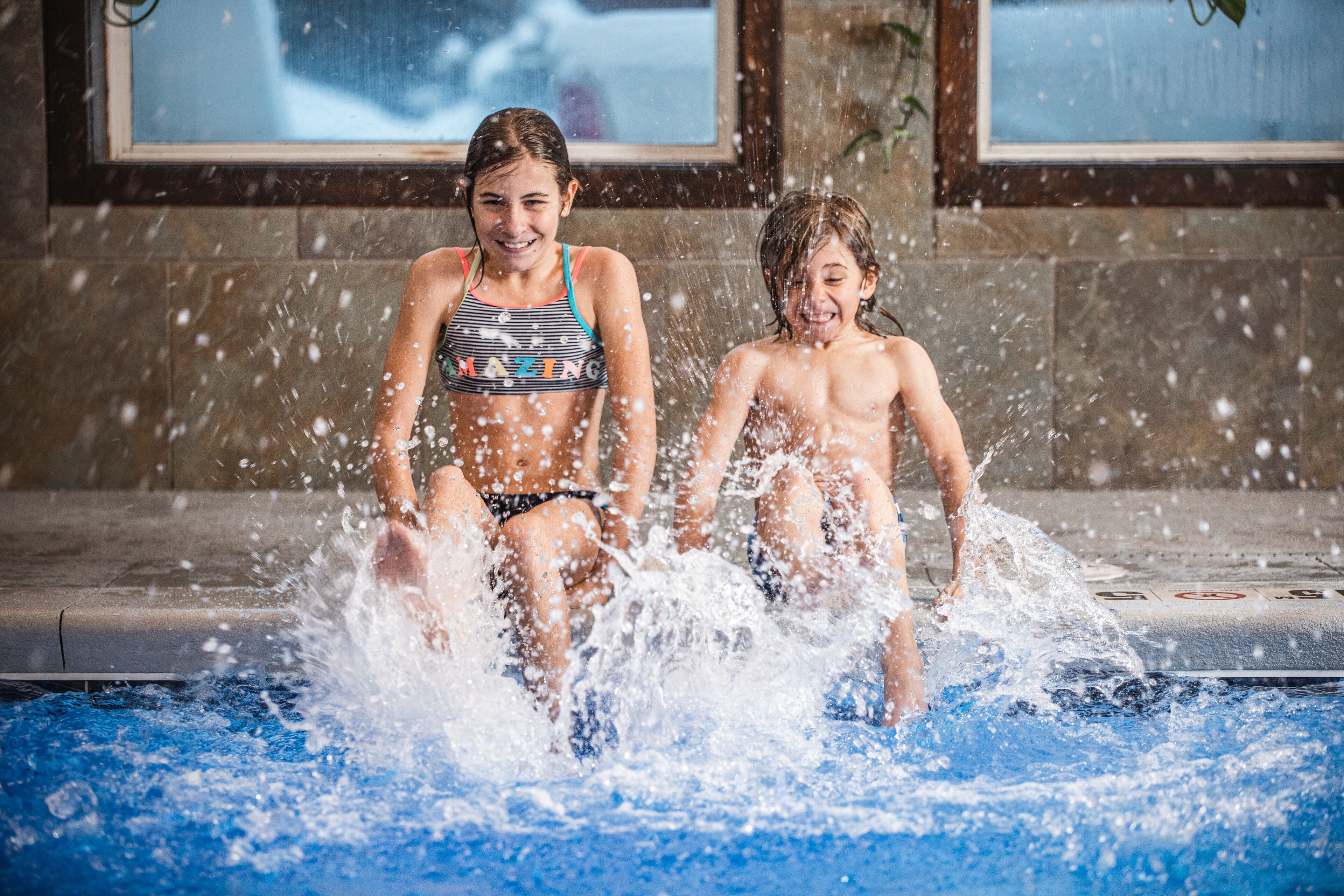 Gray Wolf Inn & Suites