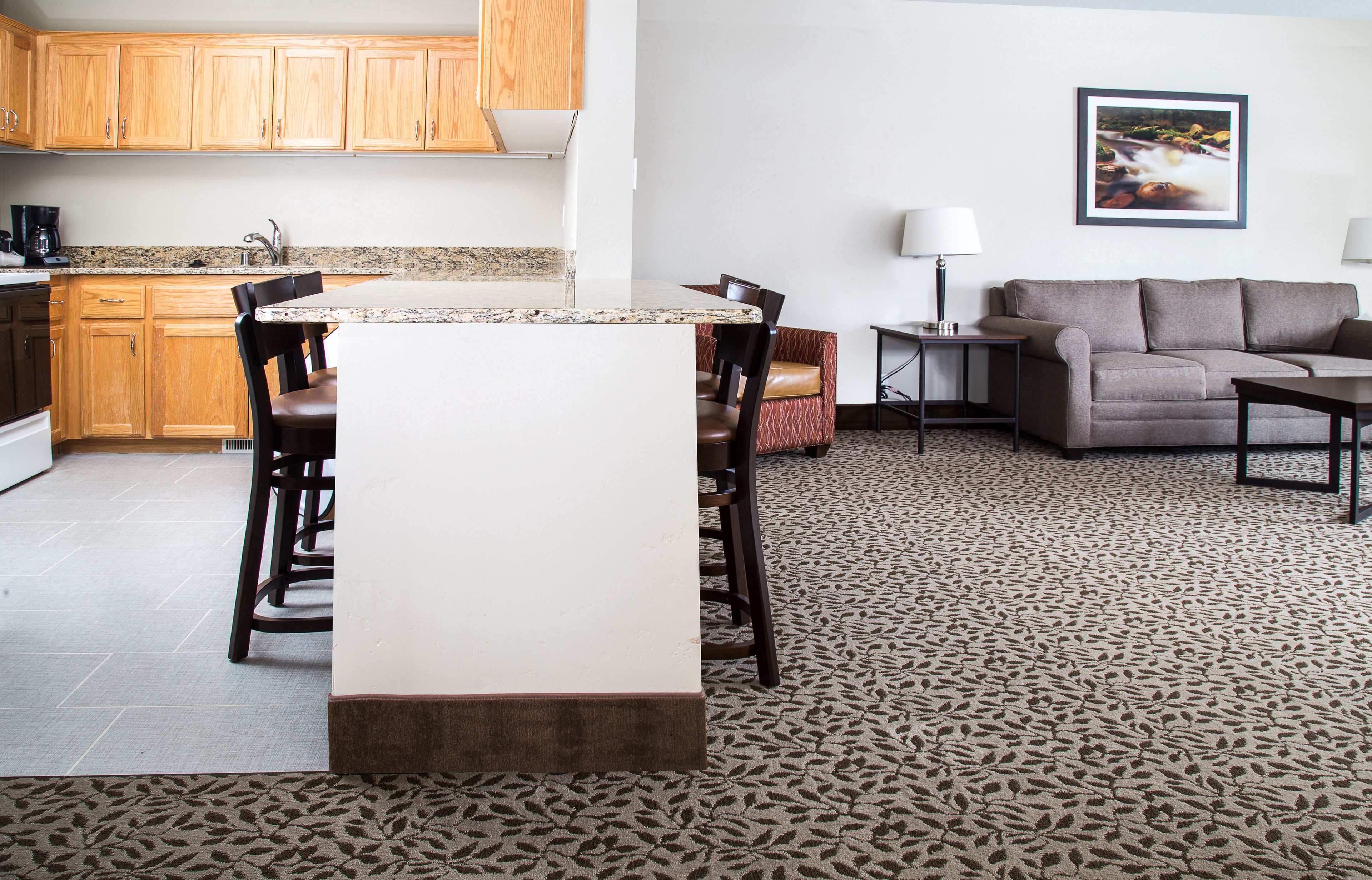Gray Wolf Inn & Suites