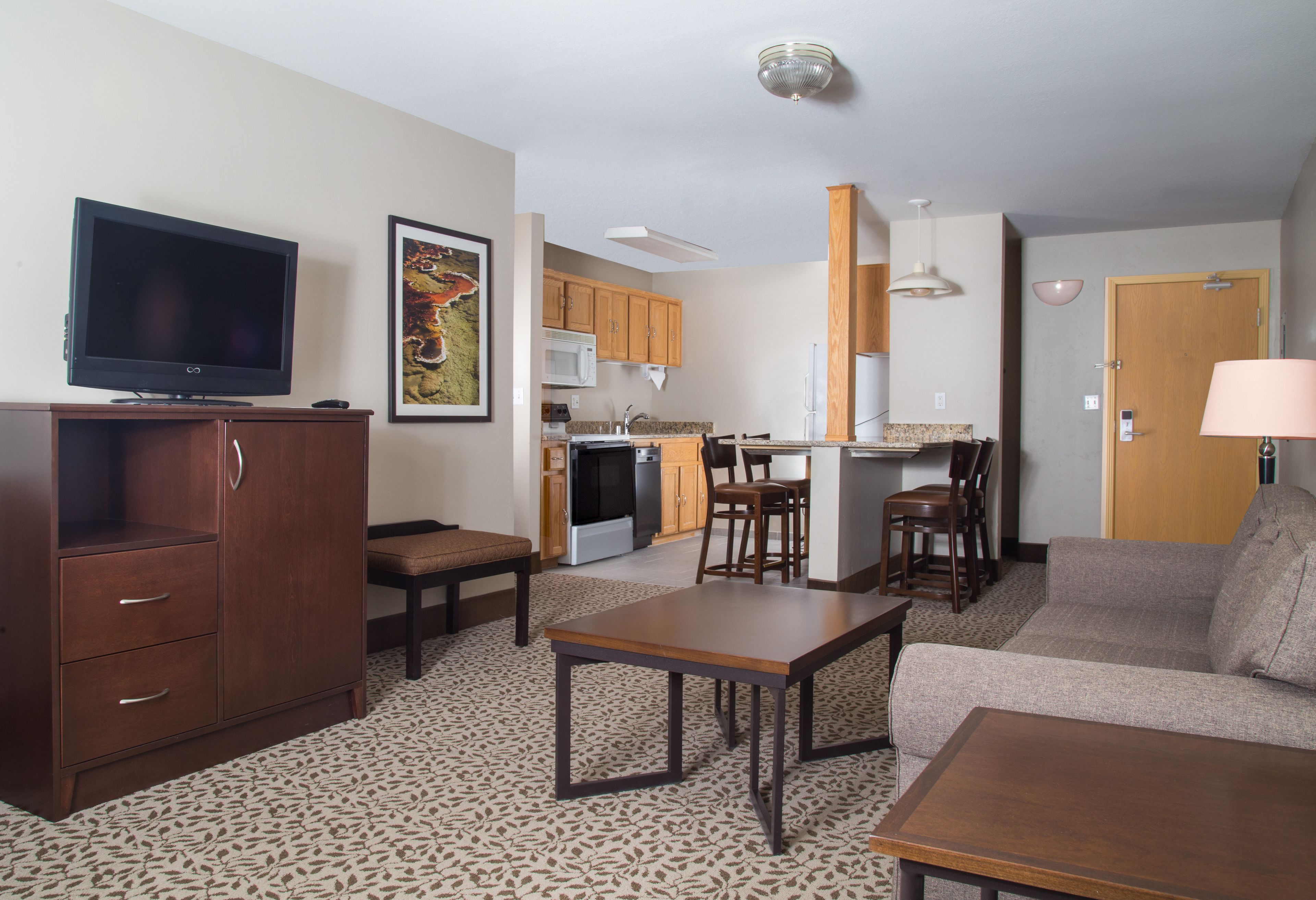 Gray Wolf Inn & Suites