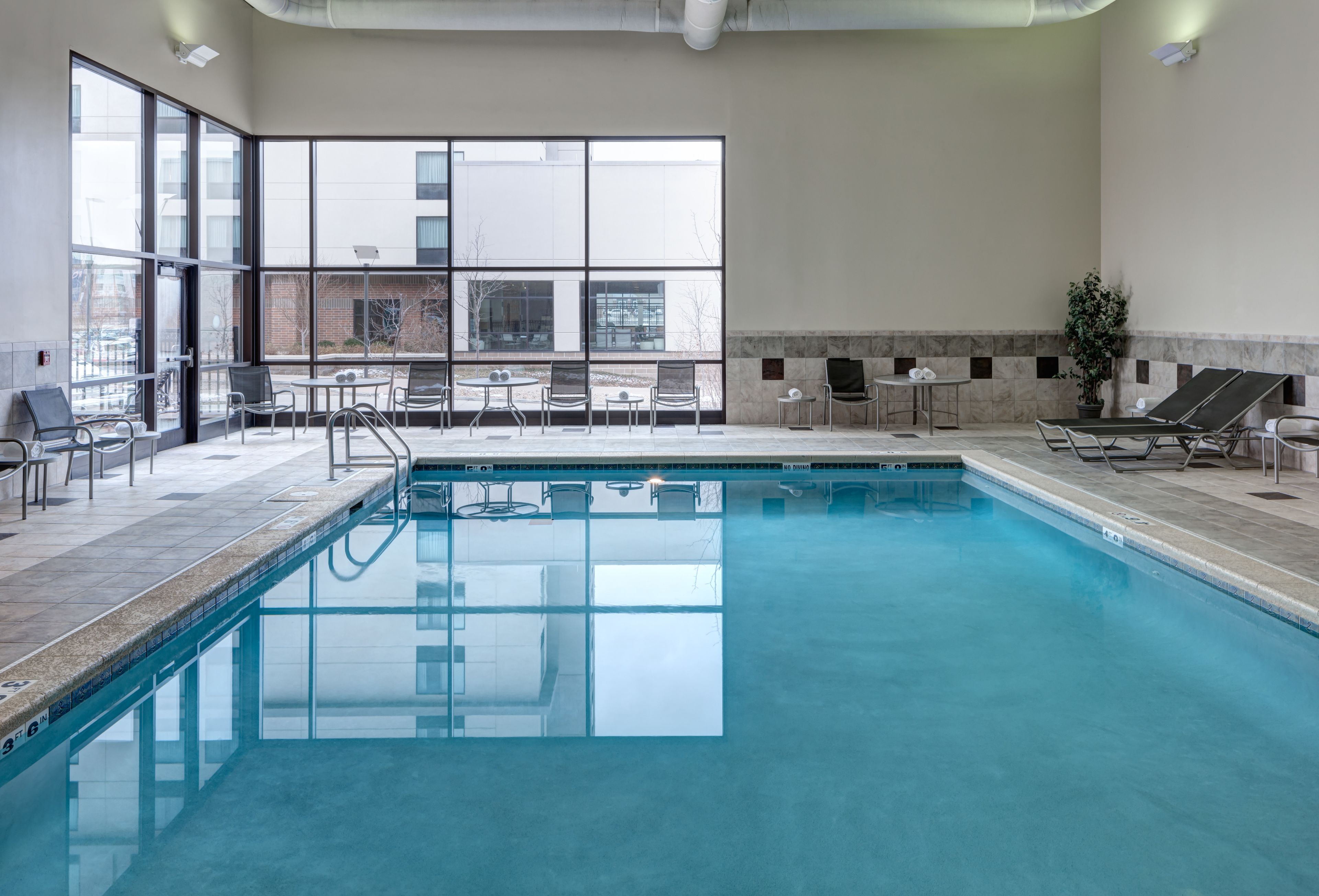 Hampton Inn & Suites Omaha-Downtown Hampton Inn & Suites Omaha-Downtown