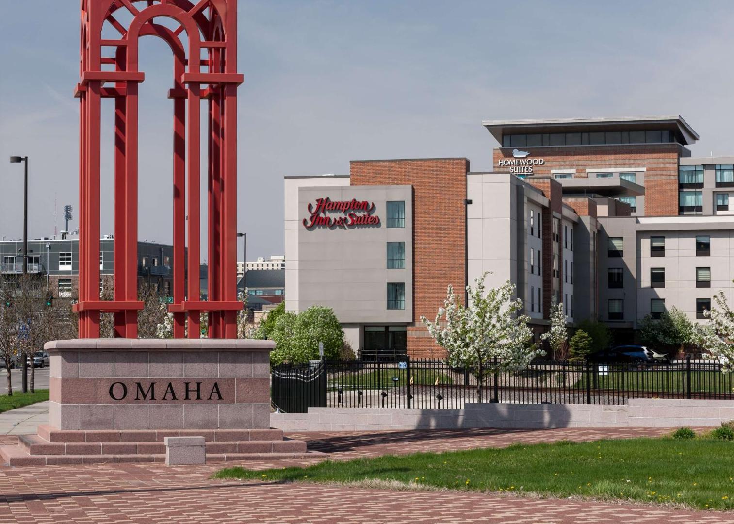 Hampton Inn & Suites Omaha-Downtown Hampton Inn & Suites Omaha-Downtown