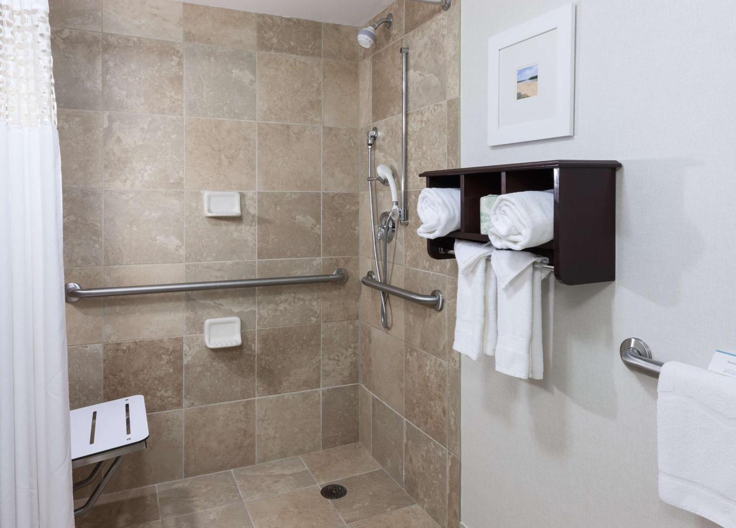 Hampton Inn & Suites Omaha-Downtown Hampton Inn & Suites Omaha-Downtown