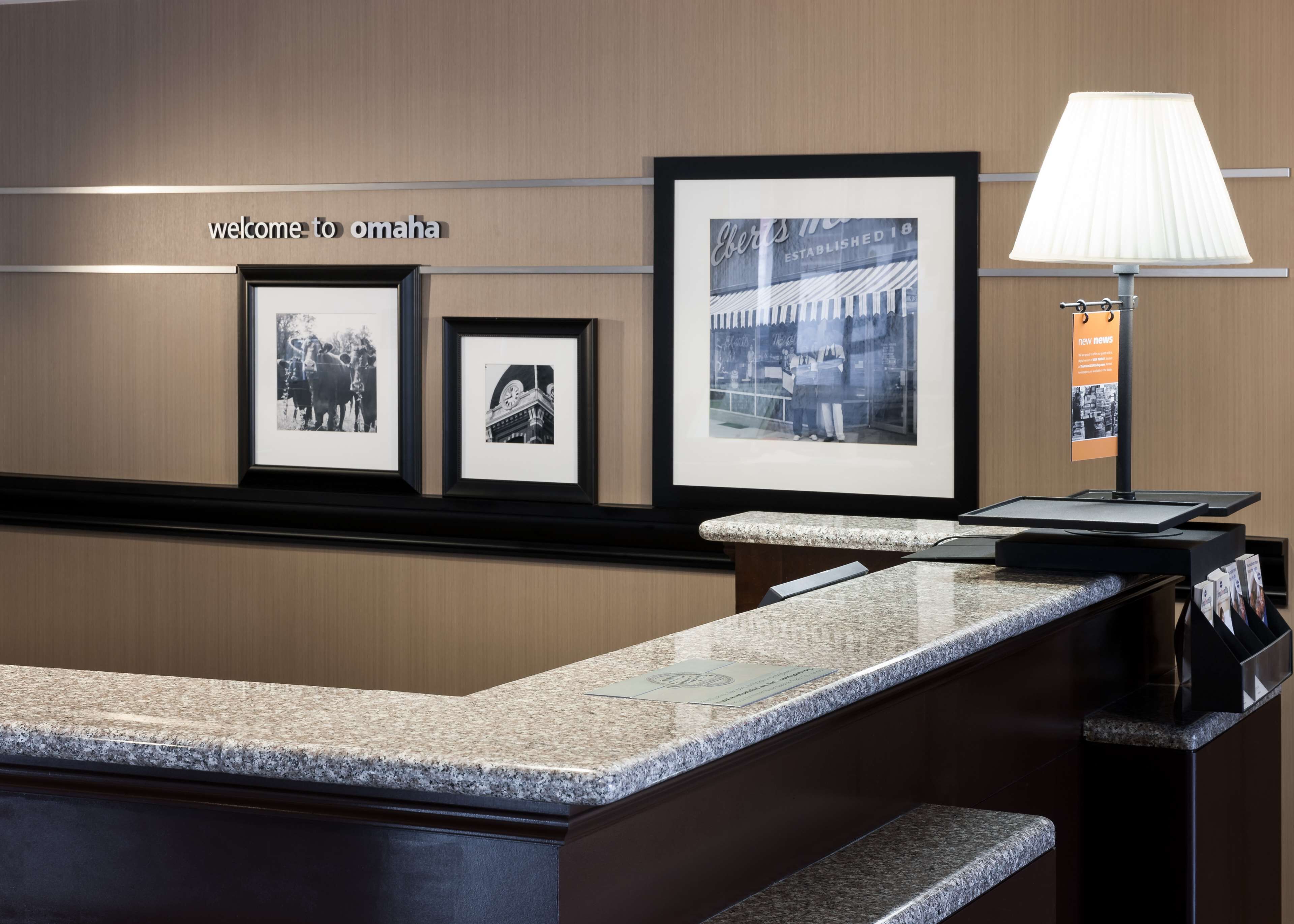 Hampton Inn & Suites Omaha-Downtown Hampton Inn & Suites Omaha-Downtown