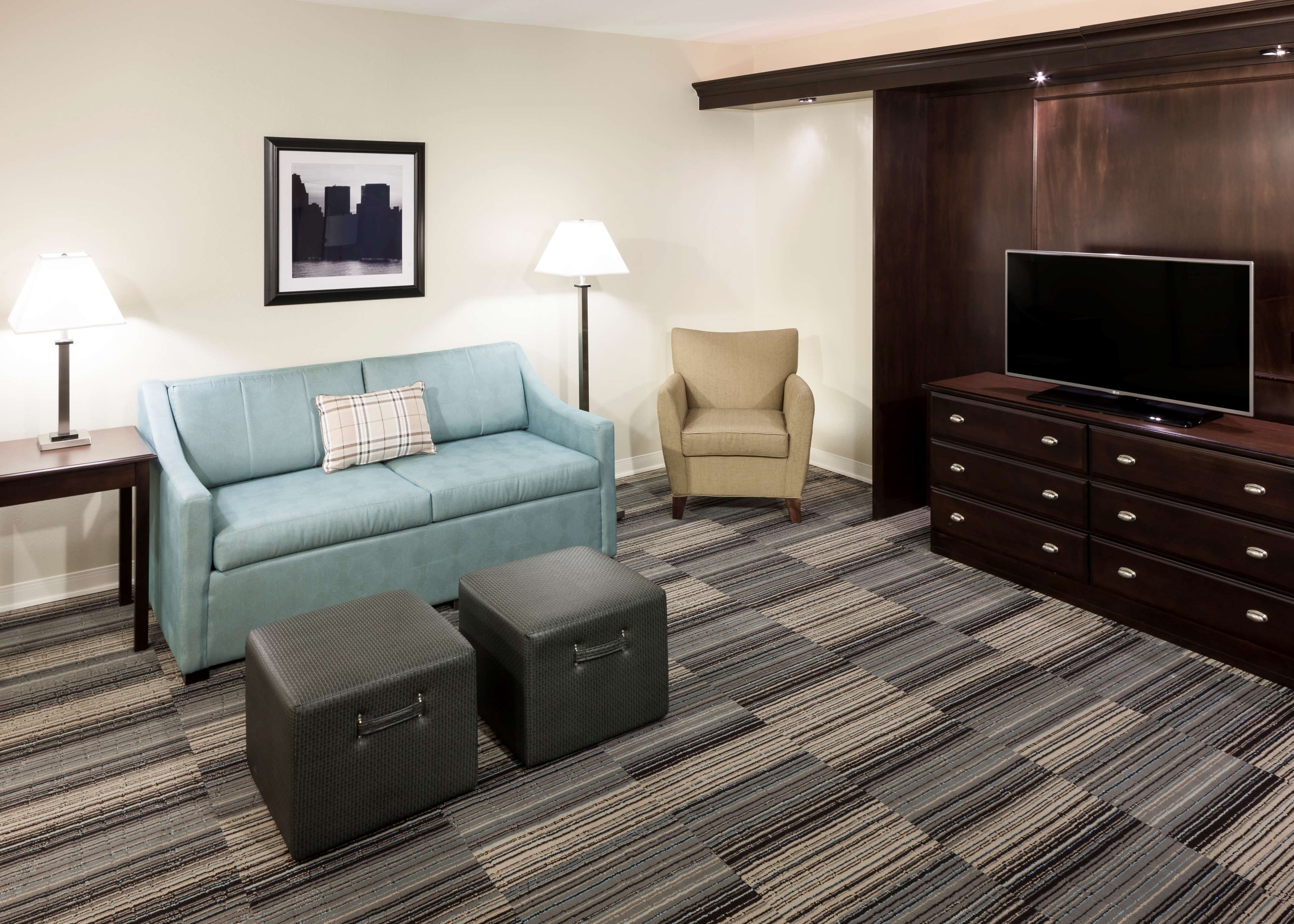 Hampton Inn & Suites Omaha-Downtown Hampton Inn & Suites Omaha-Downtown